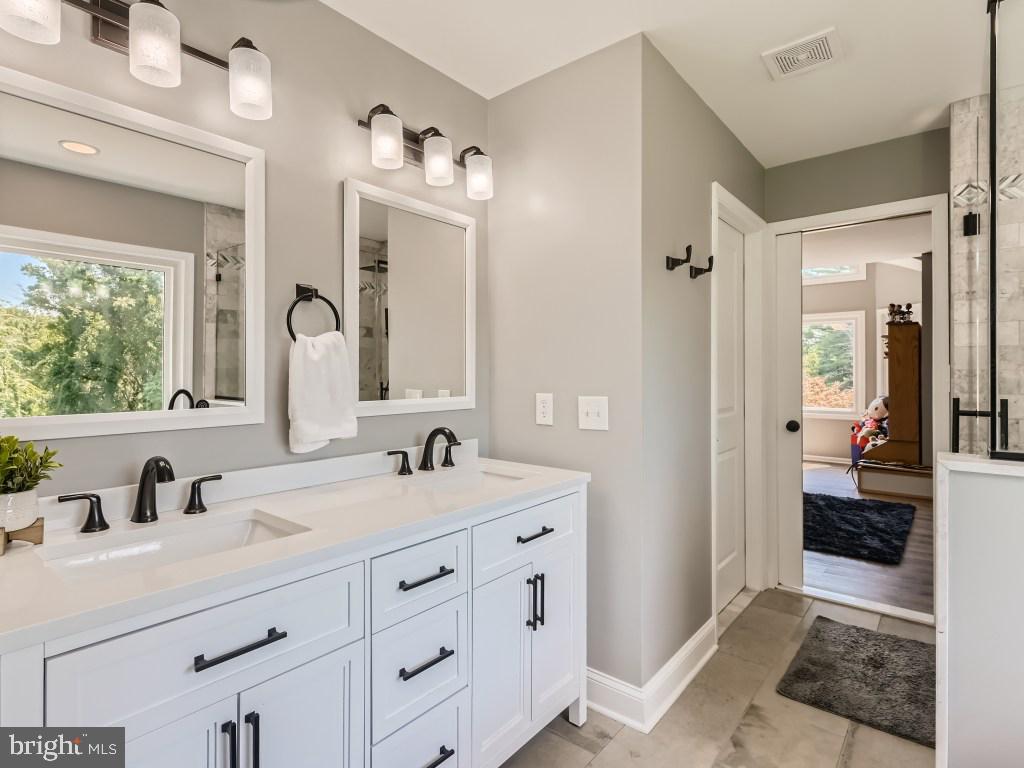 BUCKHORN - Residential