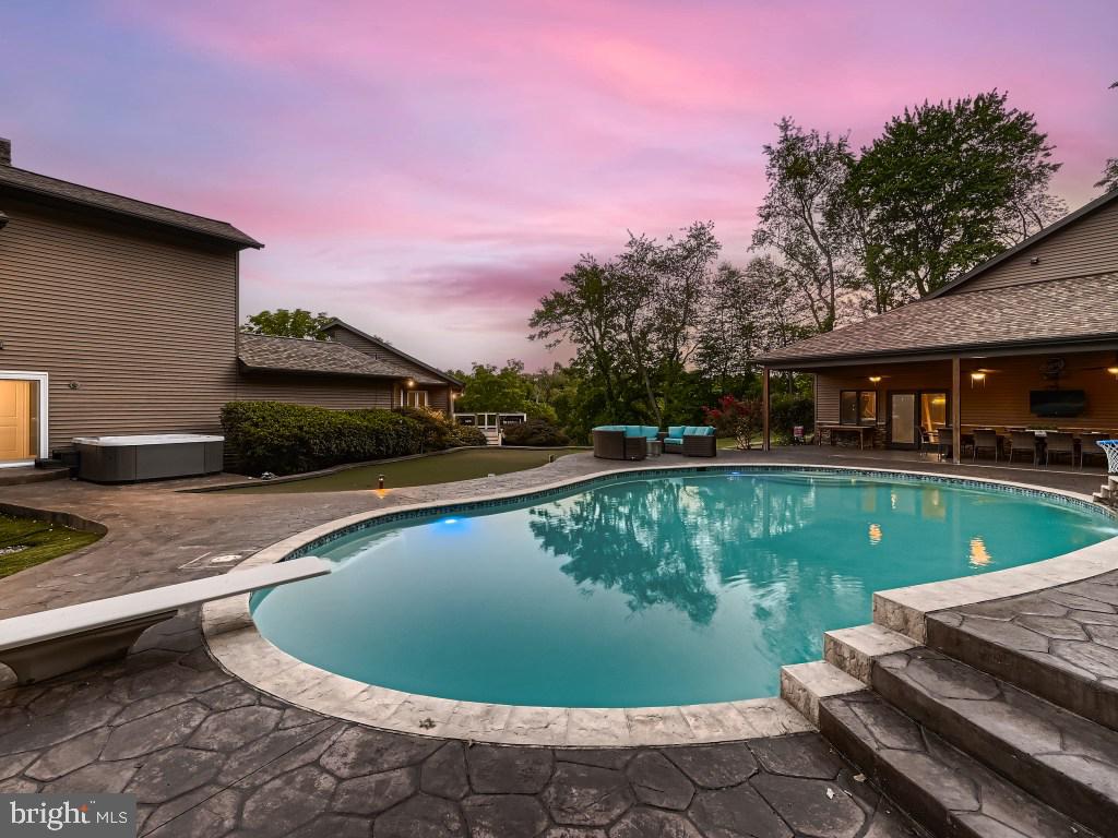 BUCKHORN - Residential