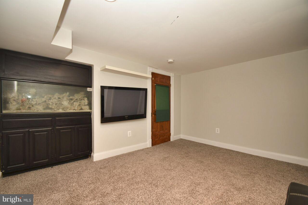 HIGHLANDTOWN - Residential Lease