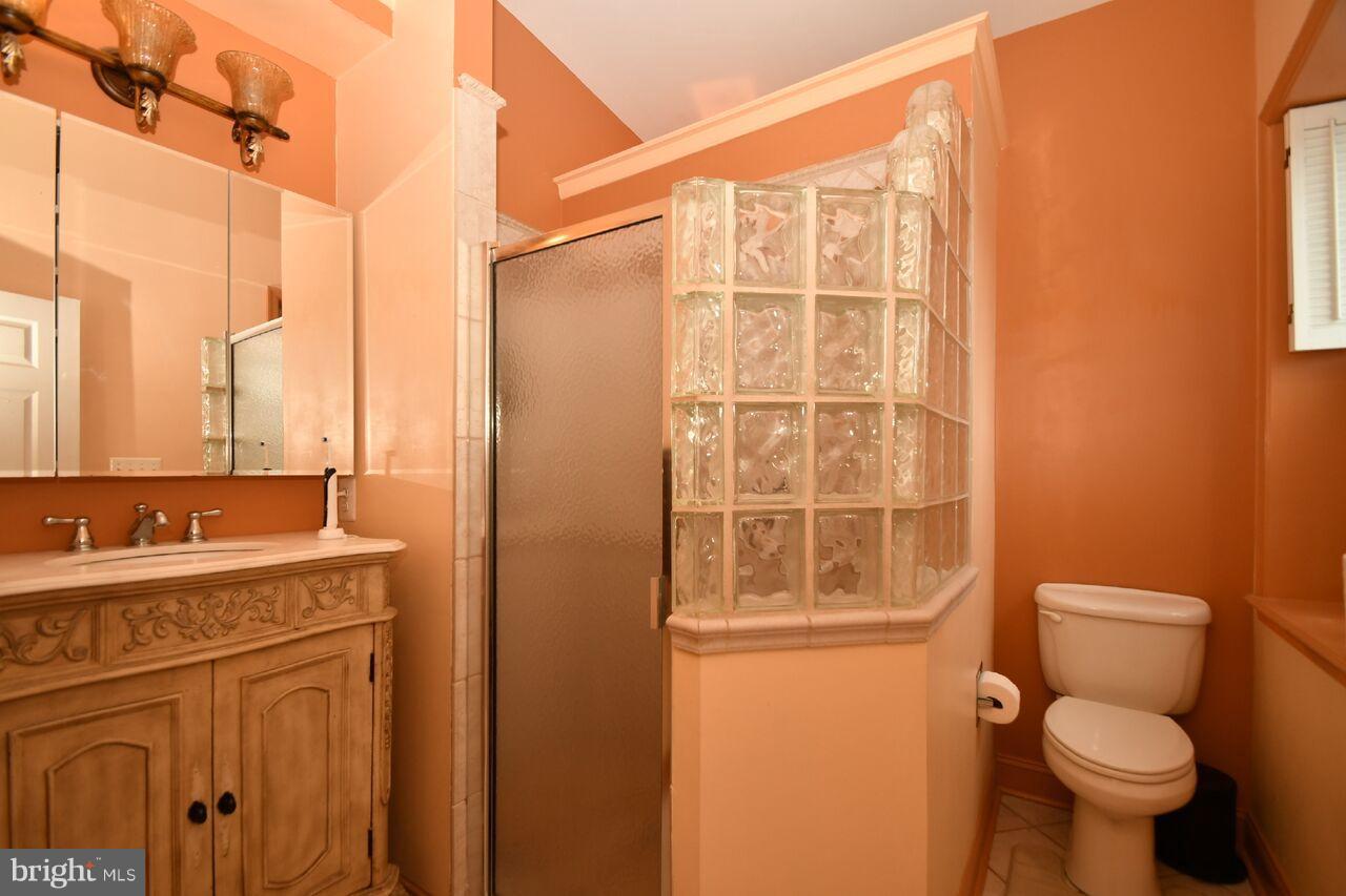 HIGHLANDTOWN - Residential Lease