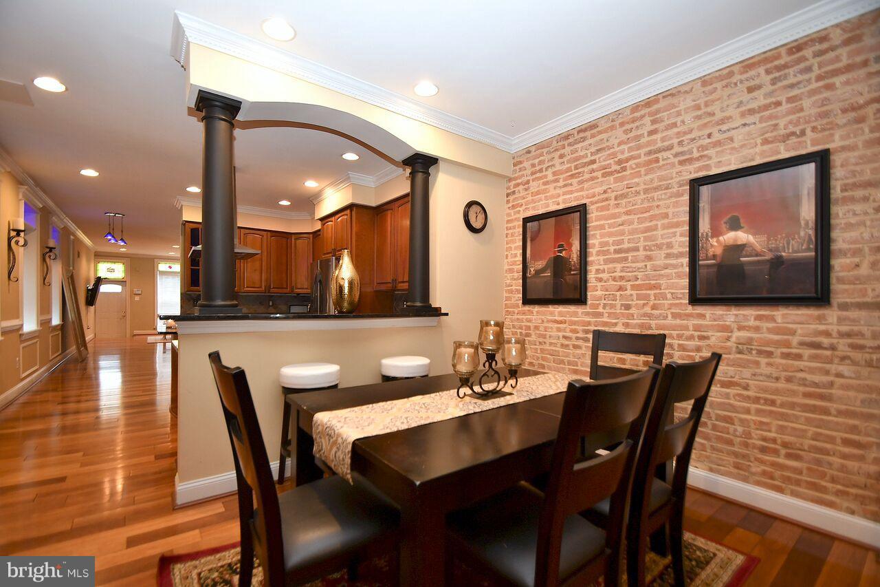 HIGHLANDTOWN - Residential Lease