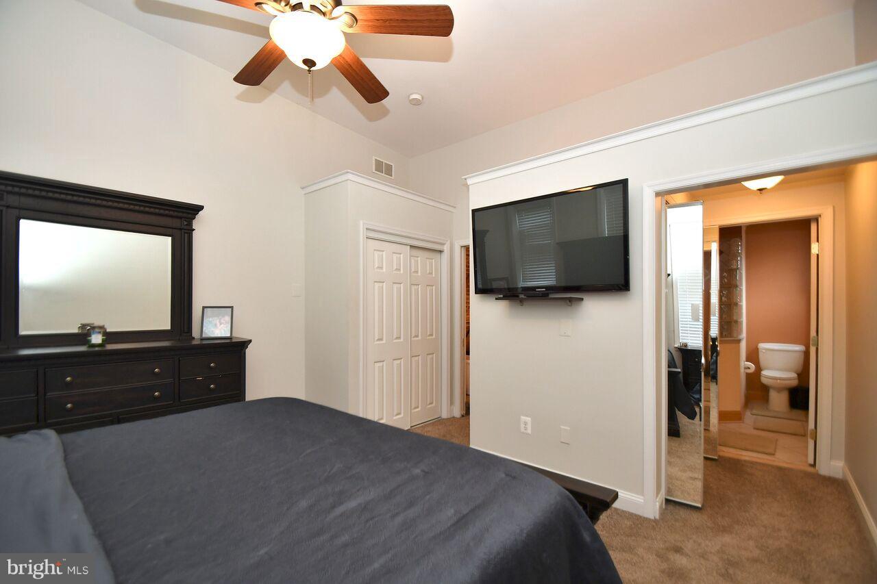 HIGHLANDTOWN - Residential Lease