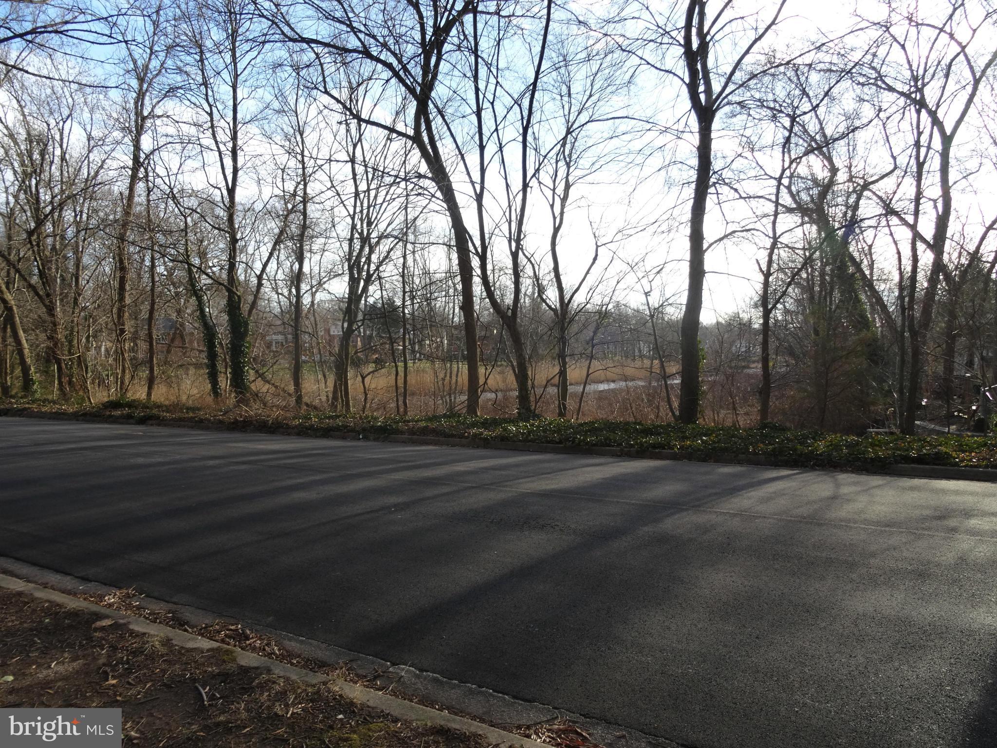 STRATFORD LANDING - Land