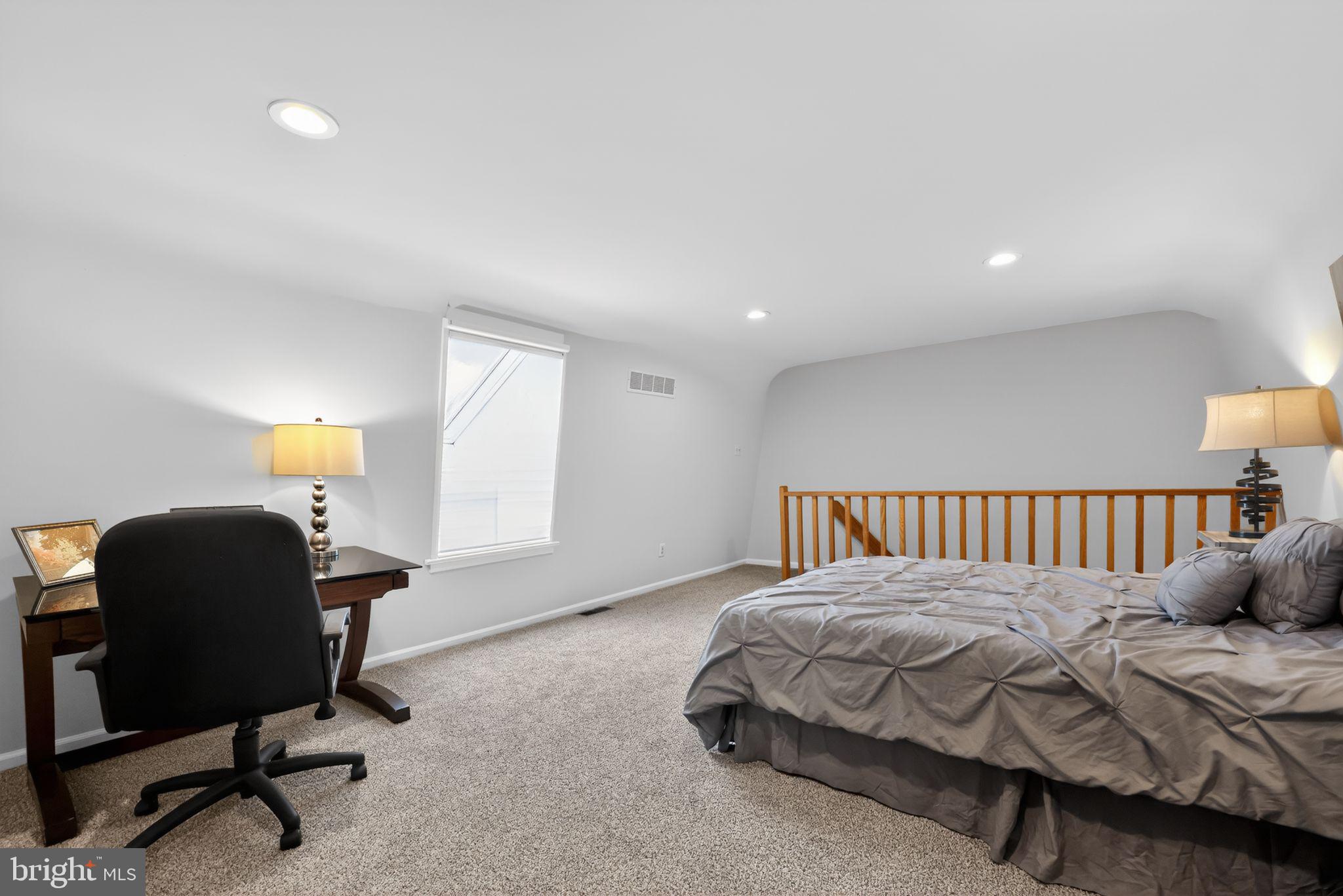 YARDLEY CORNERS - Residential