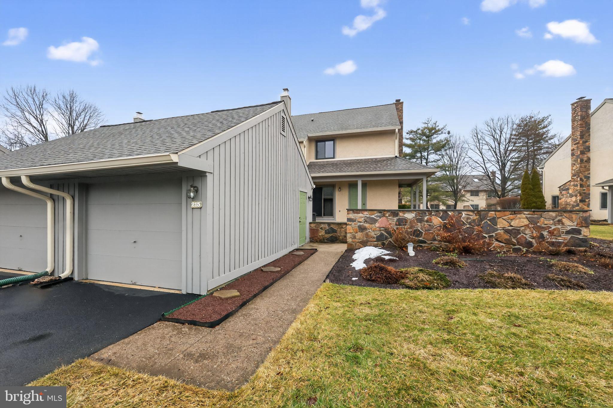 YARDLEY CORNERS - Residential