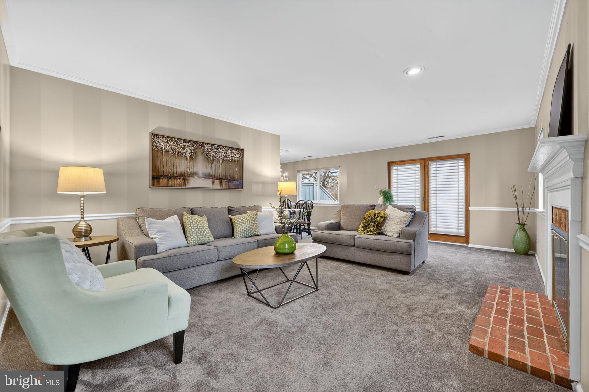 YARDLEY CORNERS - Residential