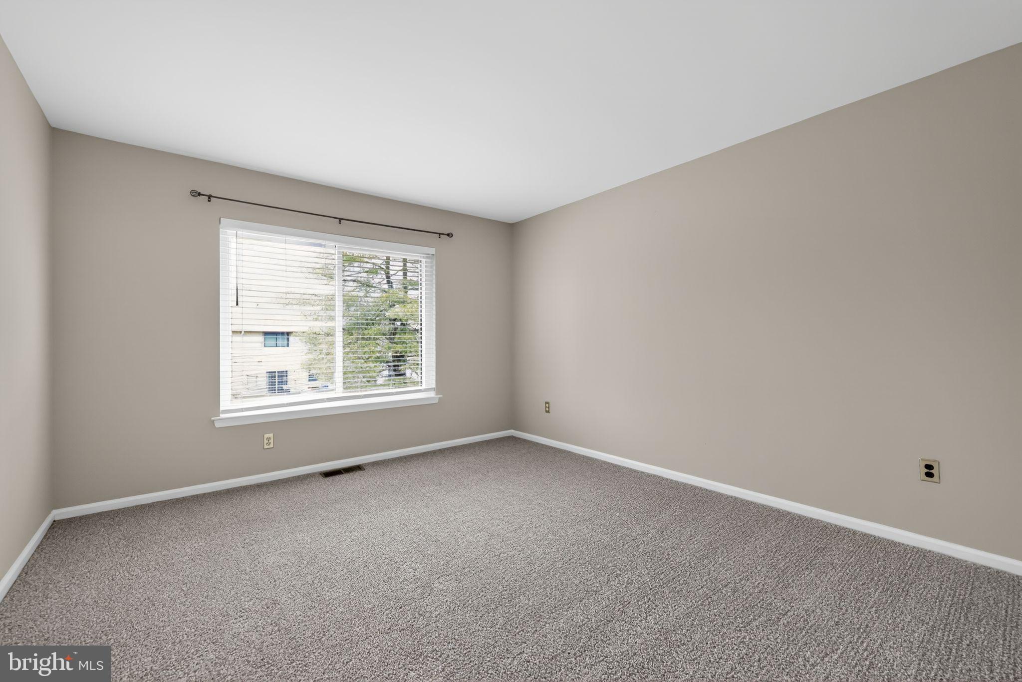 YARDLEY CORNERS - Residential