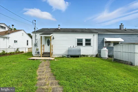 15 Greenwood Place, Indian Head, MD MLS: MDCH2044744