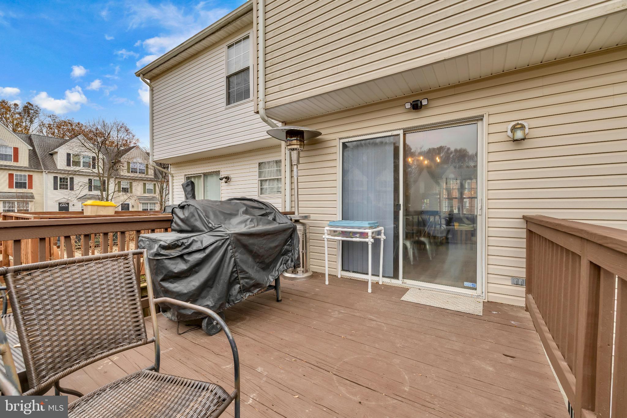 SEVEN OAKS - Residential