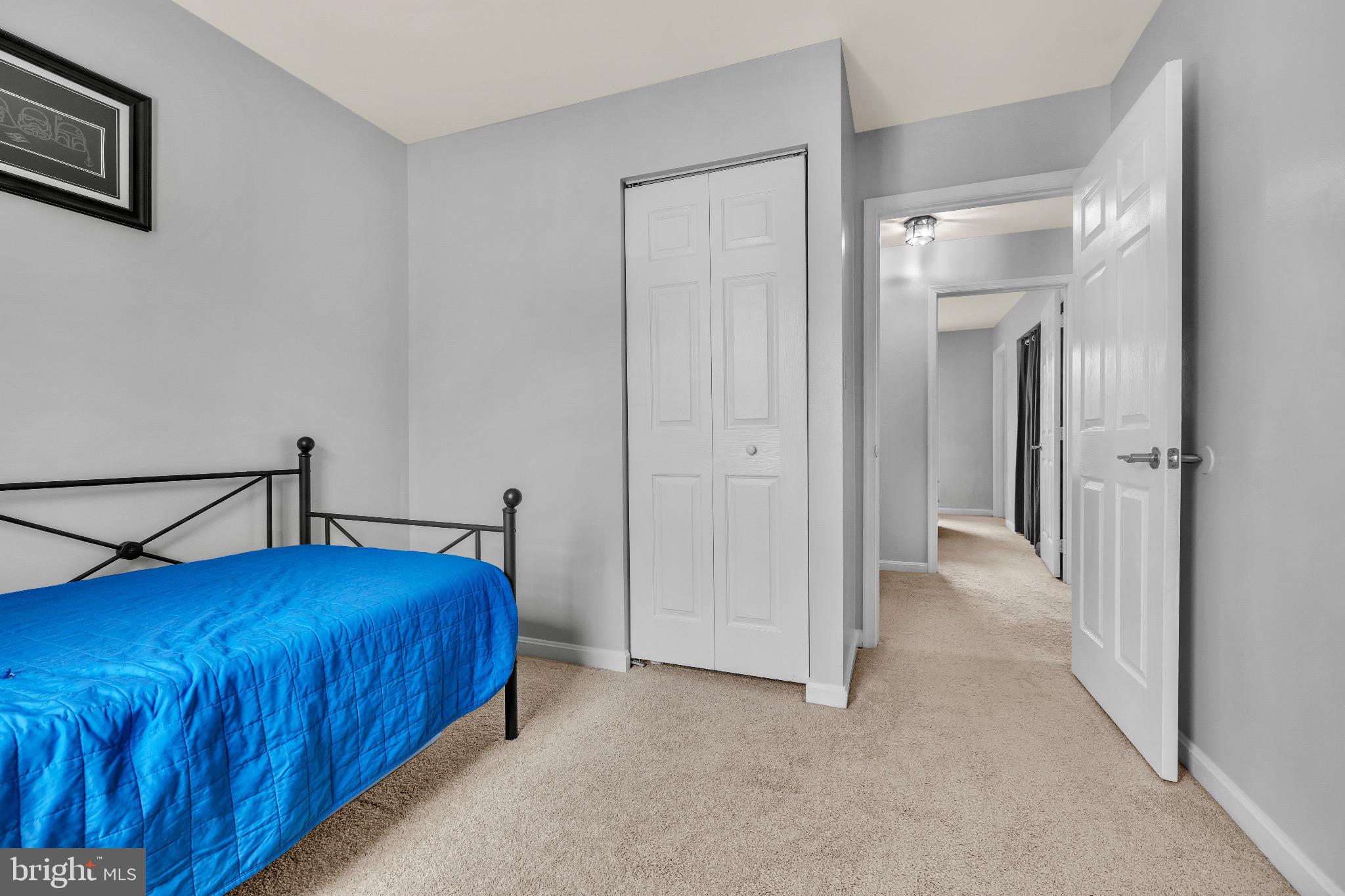 SEVEN OAKS - Residential