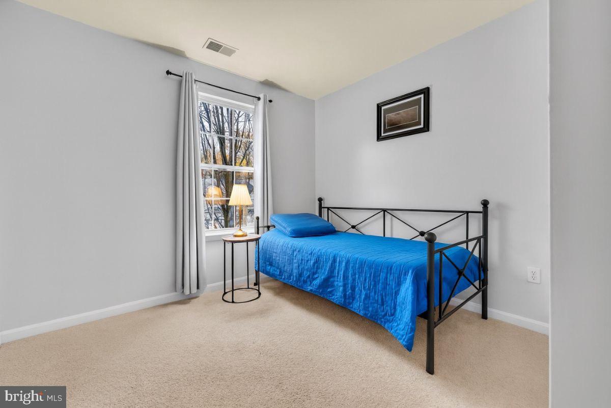 SEVEN OAKS - Residential