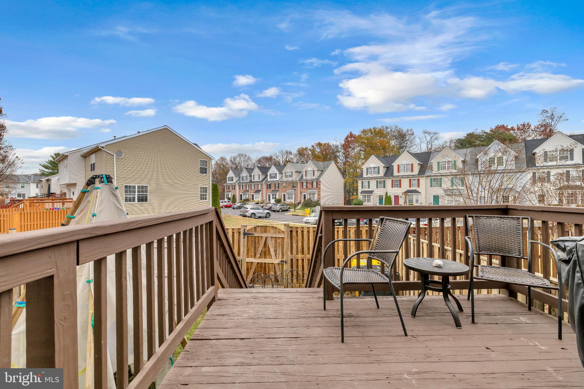 SEVEN OAKS - Residential