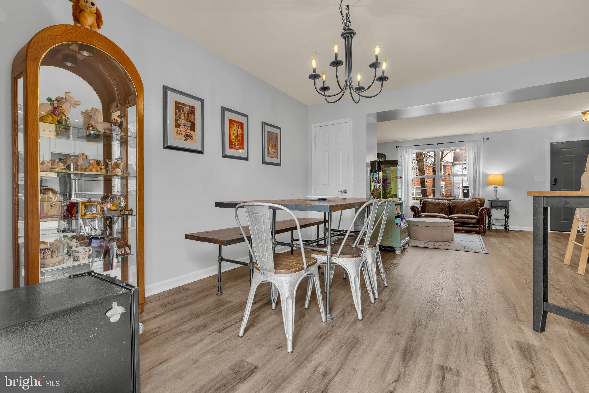 SEVEN OAKS - Residential