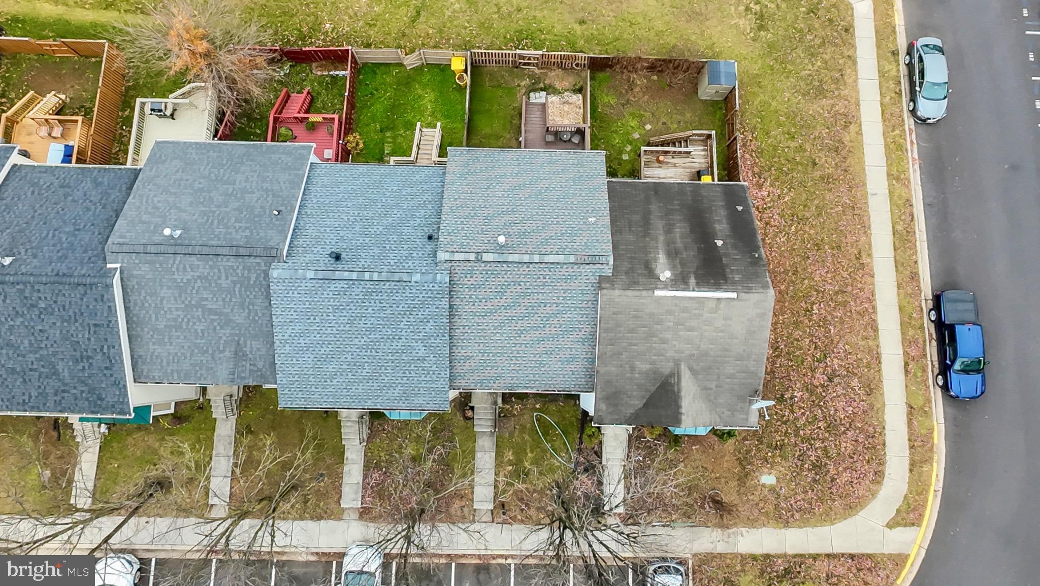 SEVEN OAKS - Residential