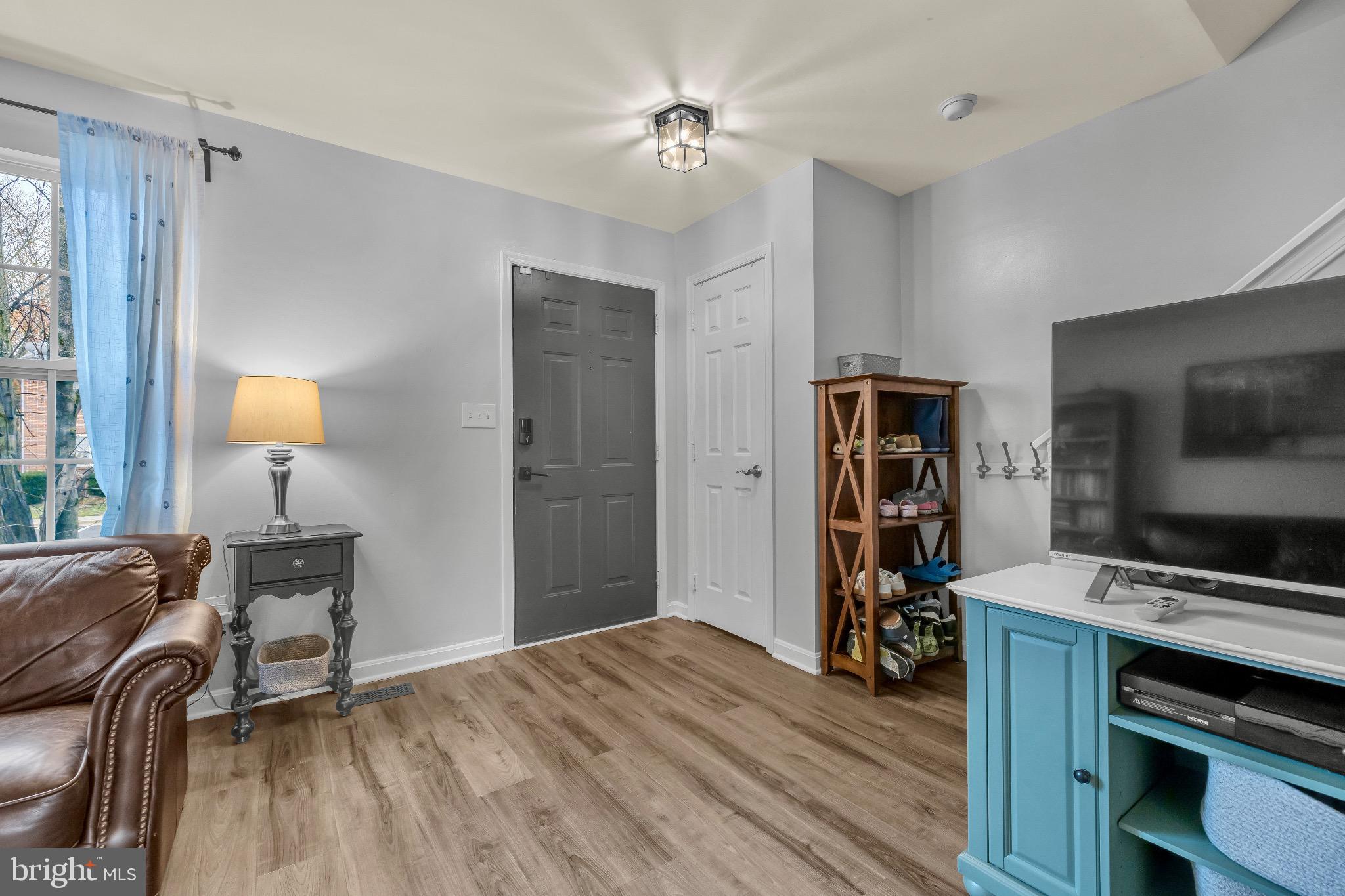 SEVEN OAKS - Residential