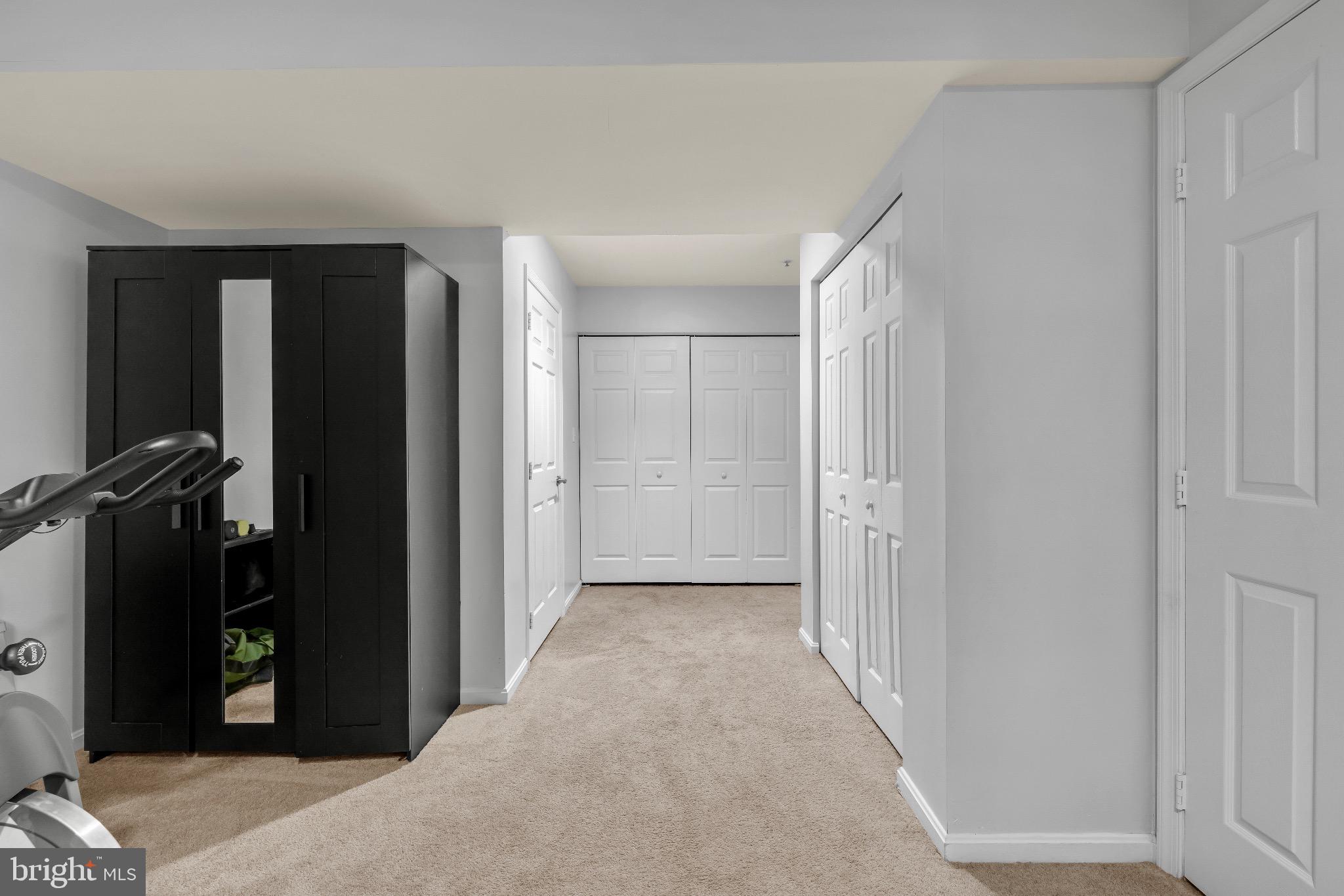 SEVEN OAKS - Residential