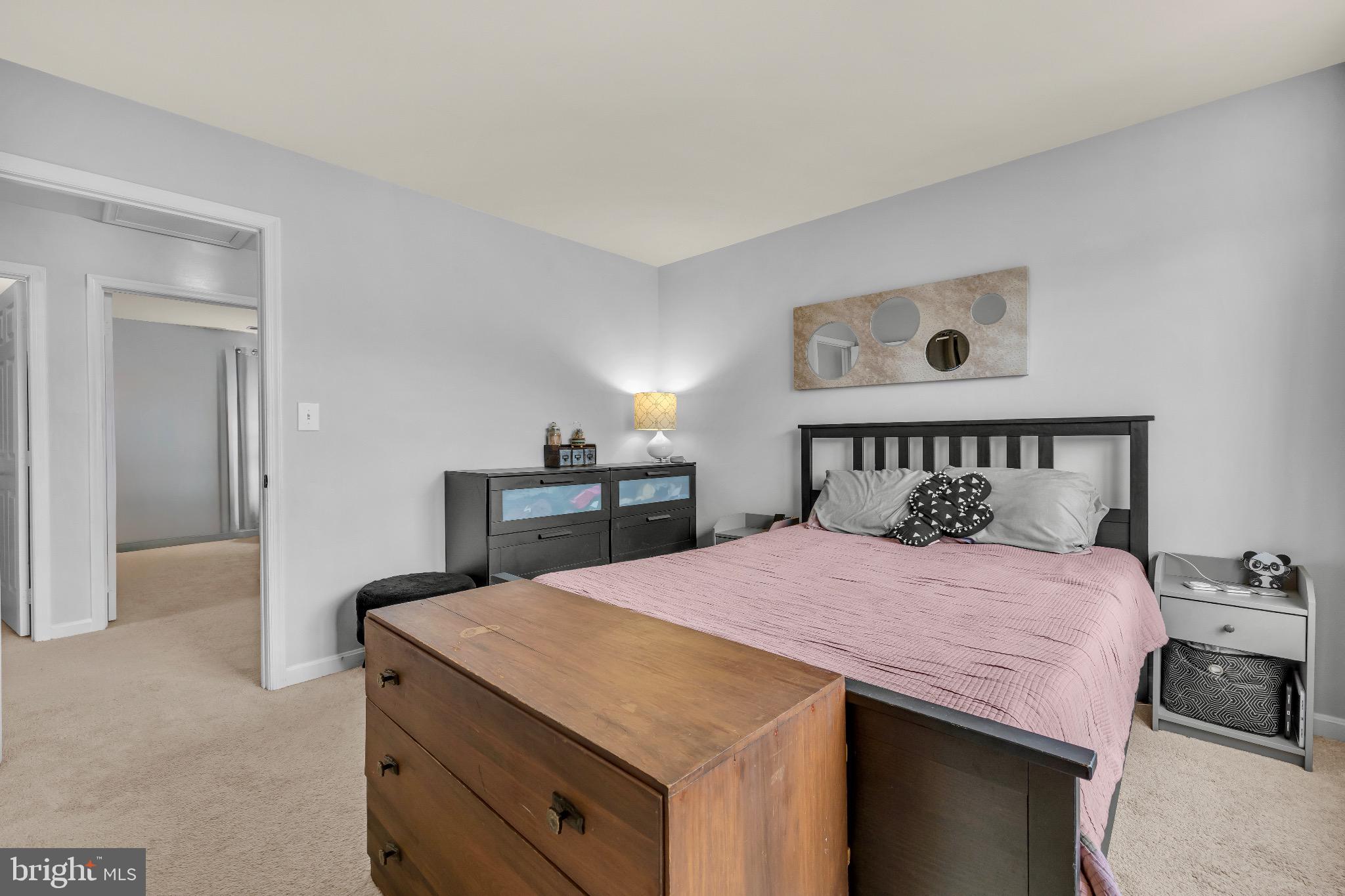 SEVEN OAKS - Residential