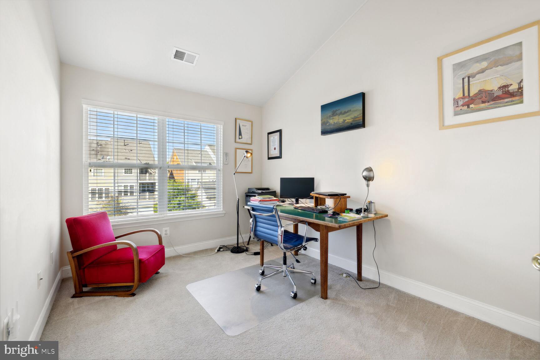 KING FARM BAILEYS COMMON - Residential