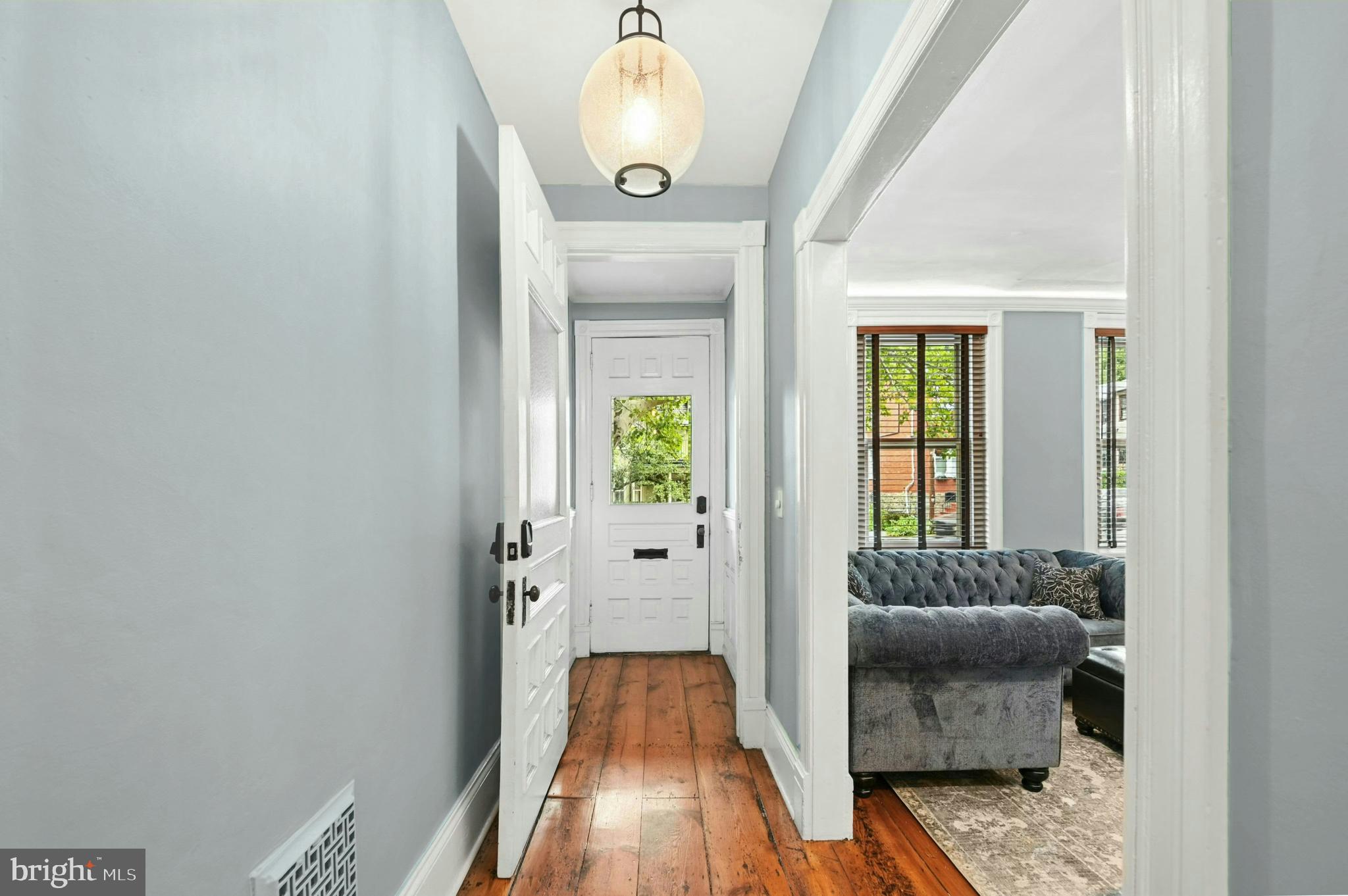 406 N NEW STREET