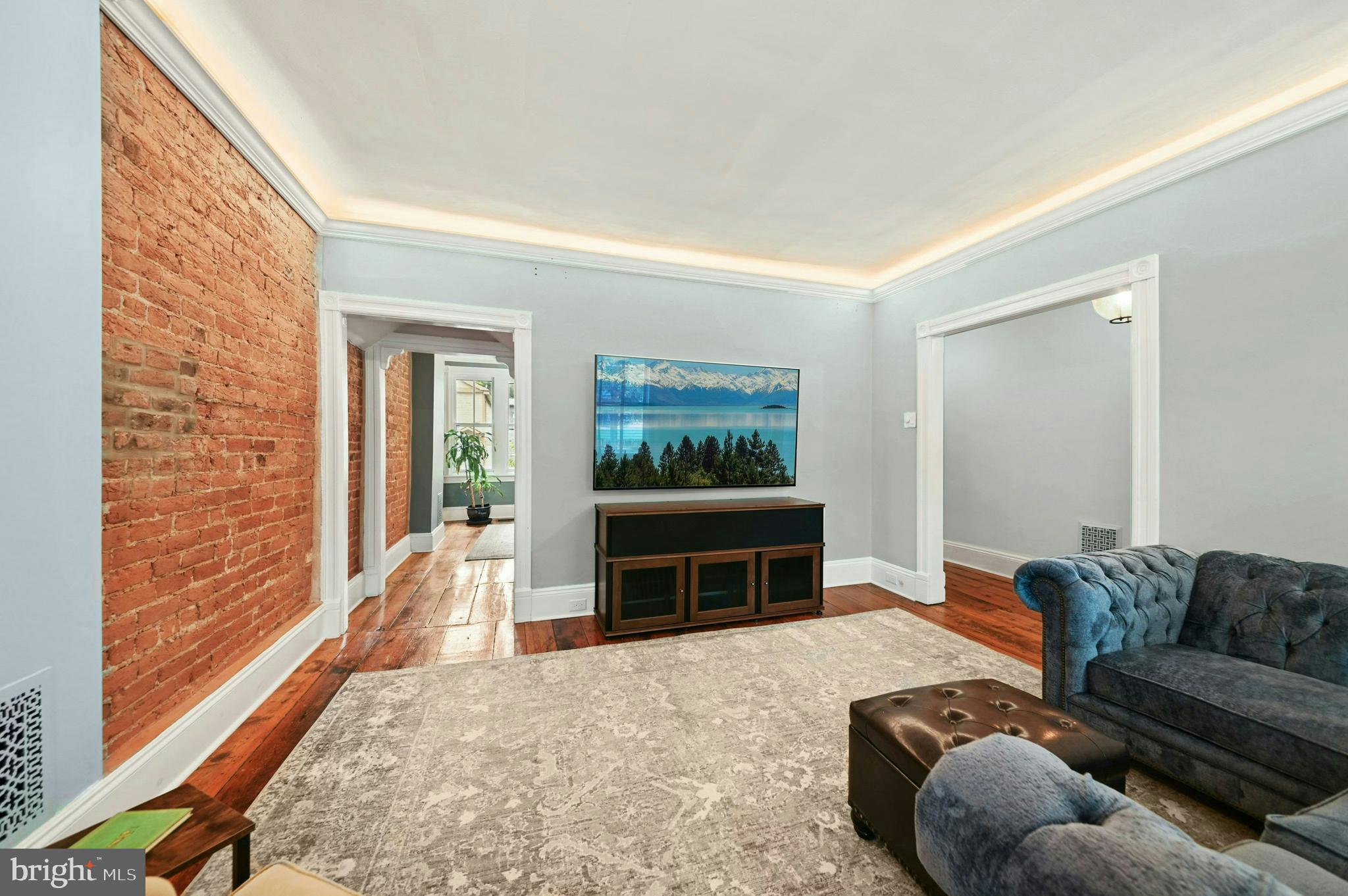 406 N NEW STREET