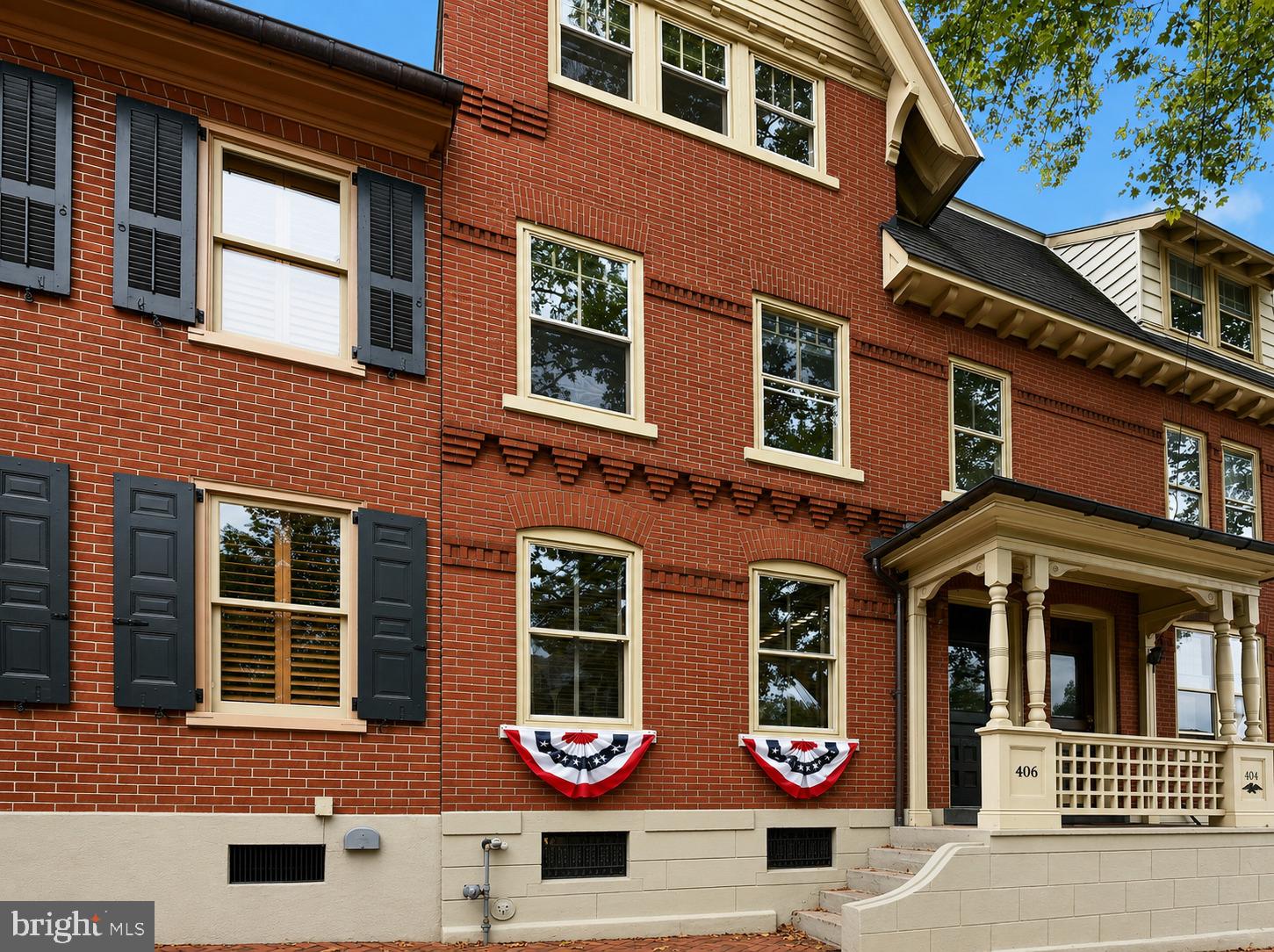 406 N NEW STREET
