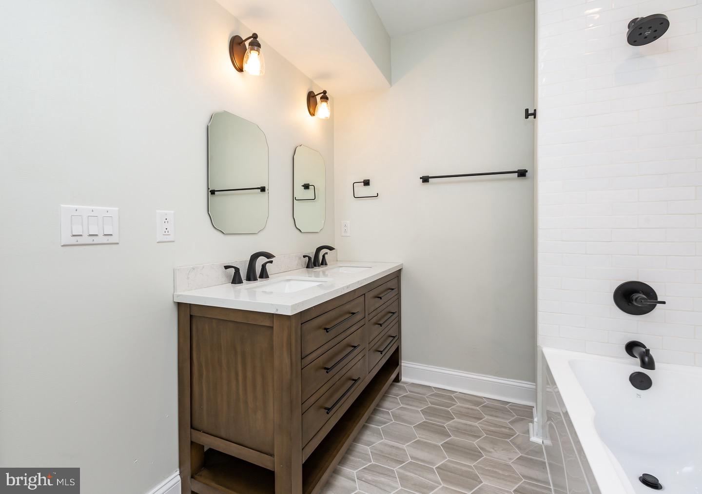 BROOKLINE - Residential