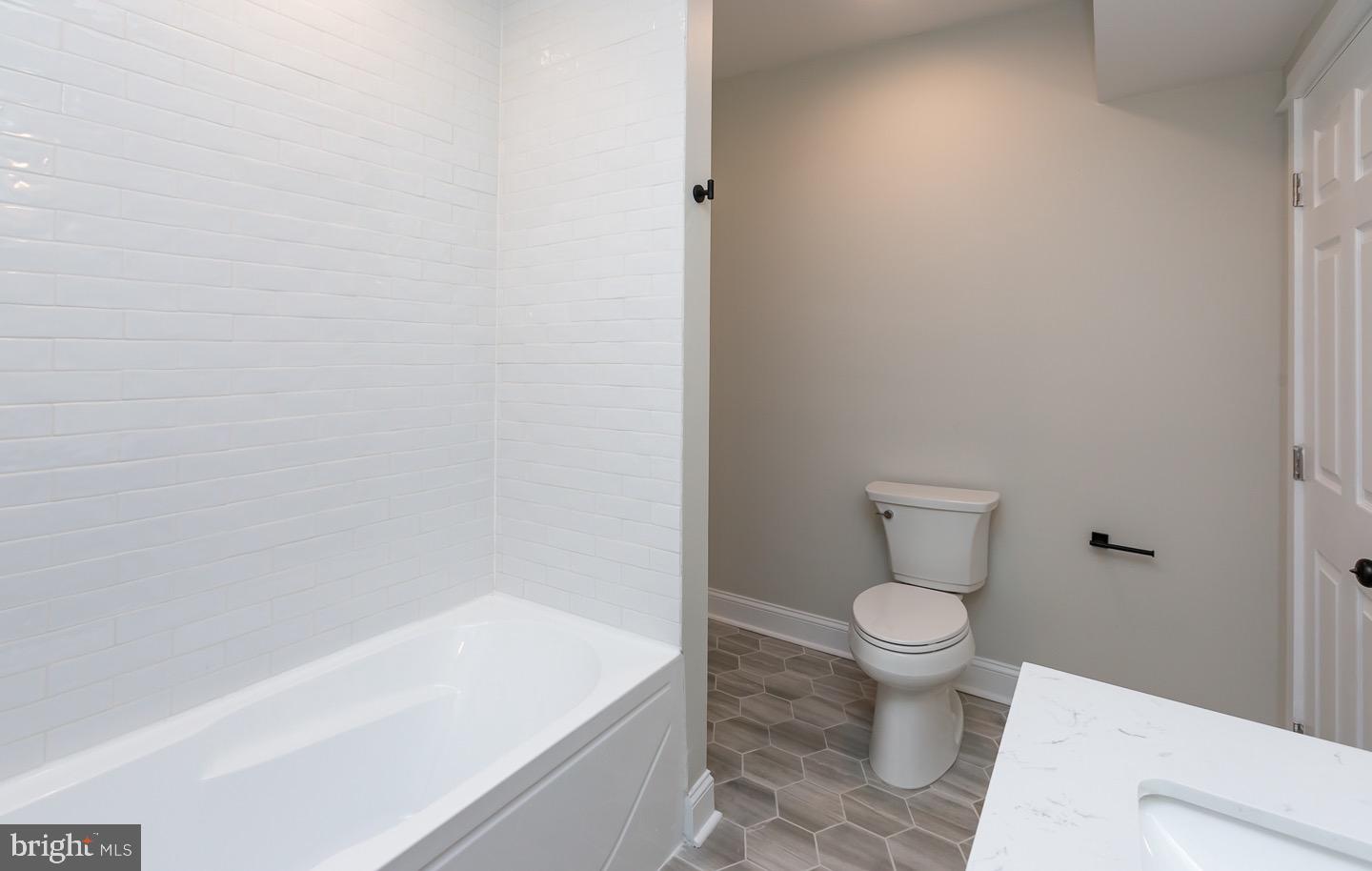 BROOKLINE - Residential