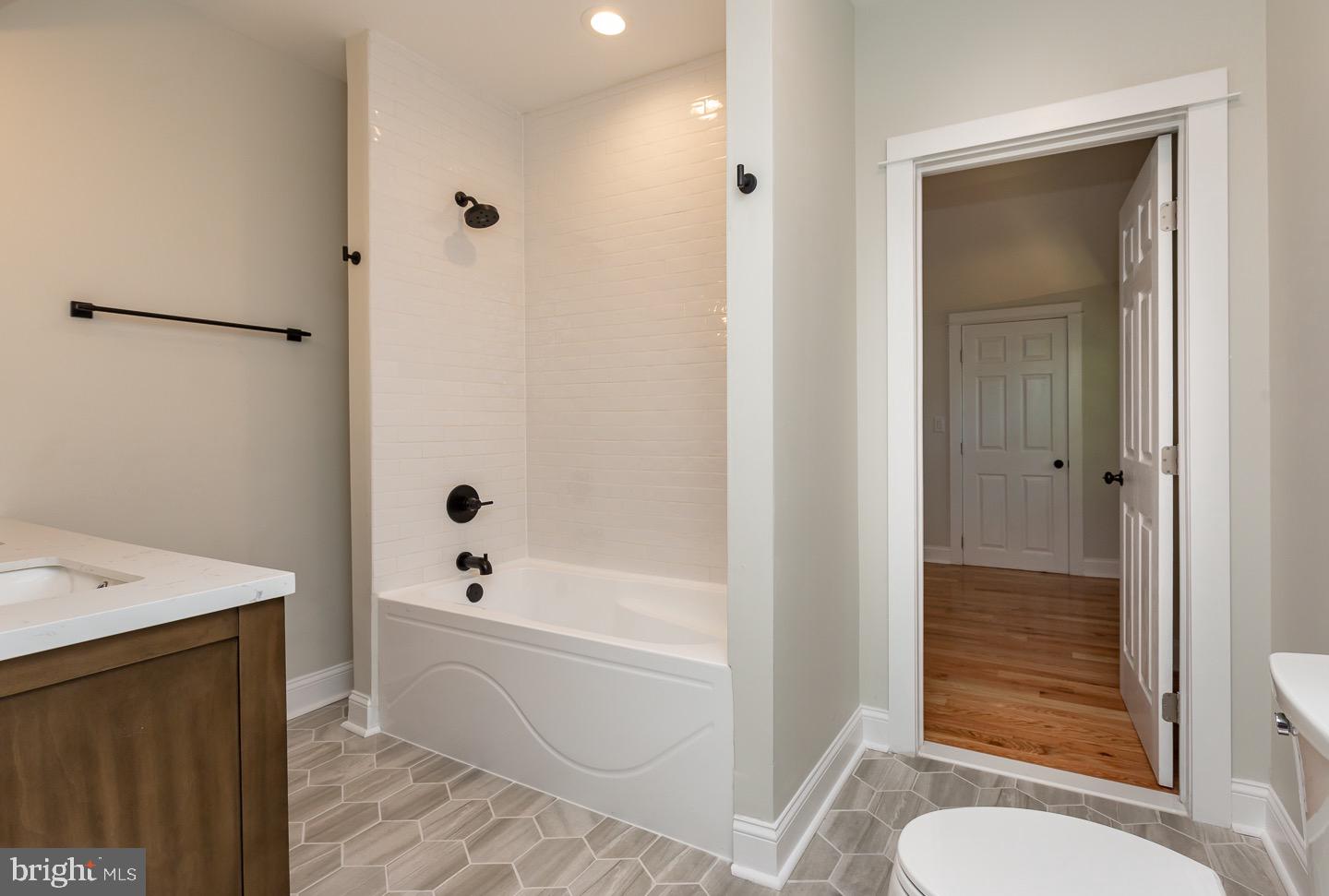 BROOKLINE - Residential