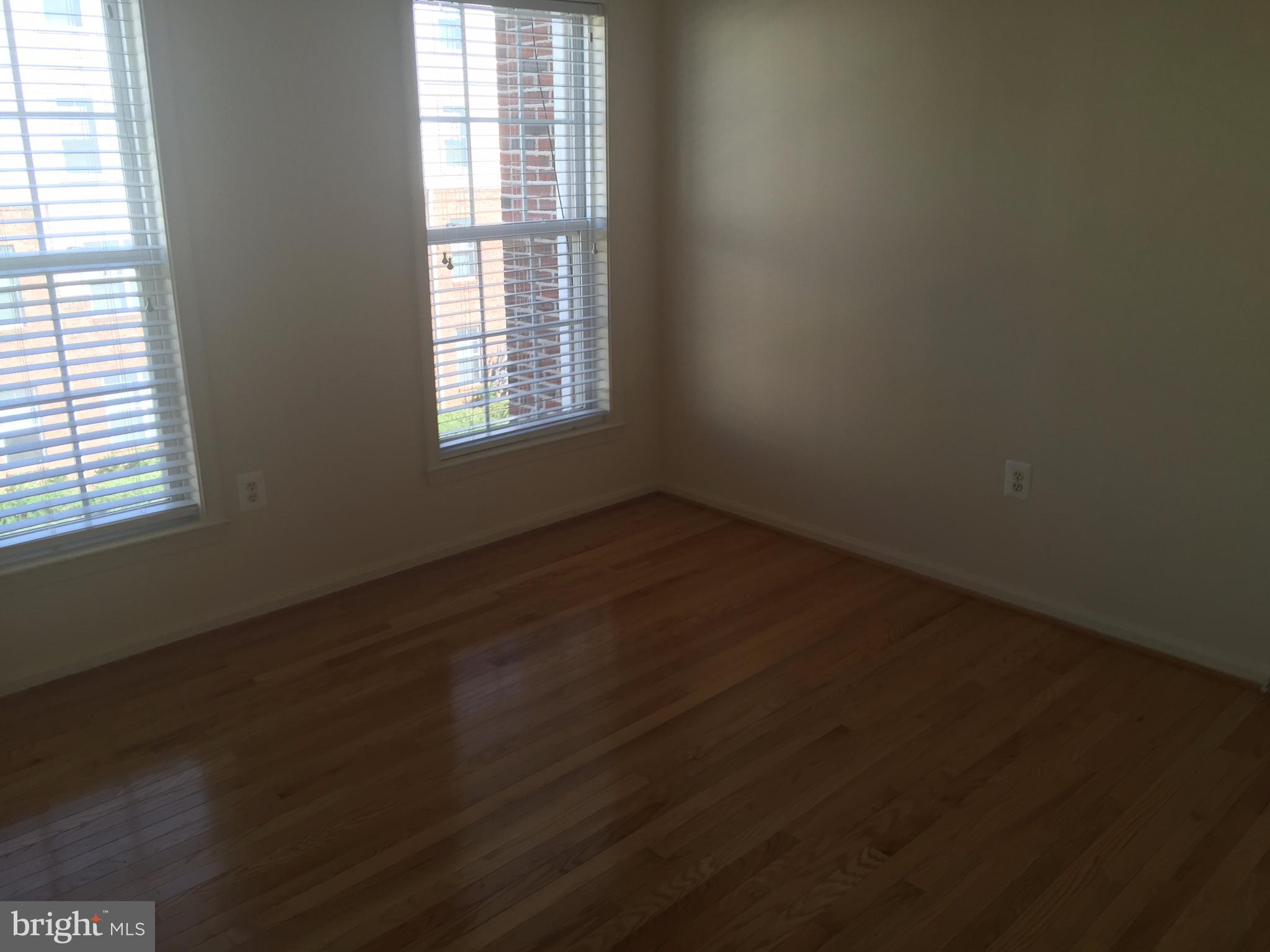 GREAT OAK - Residential Lease