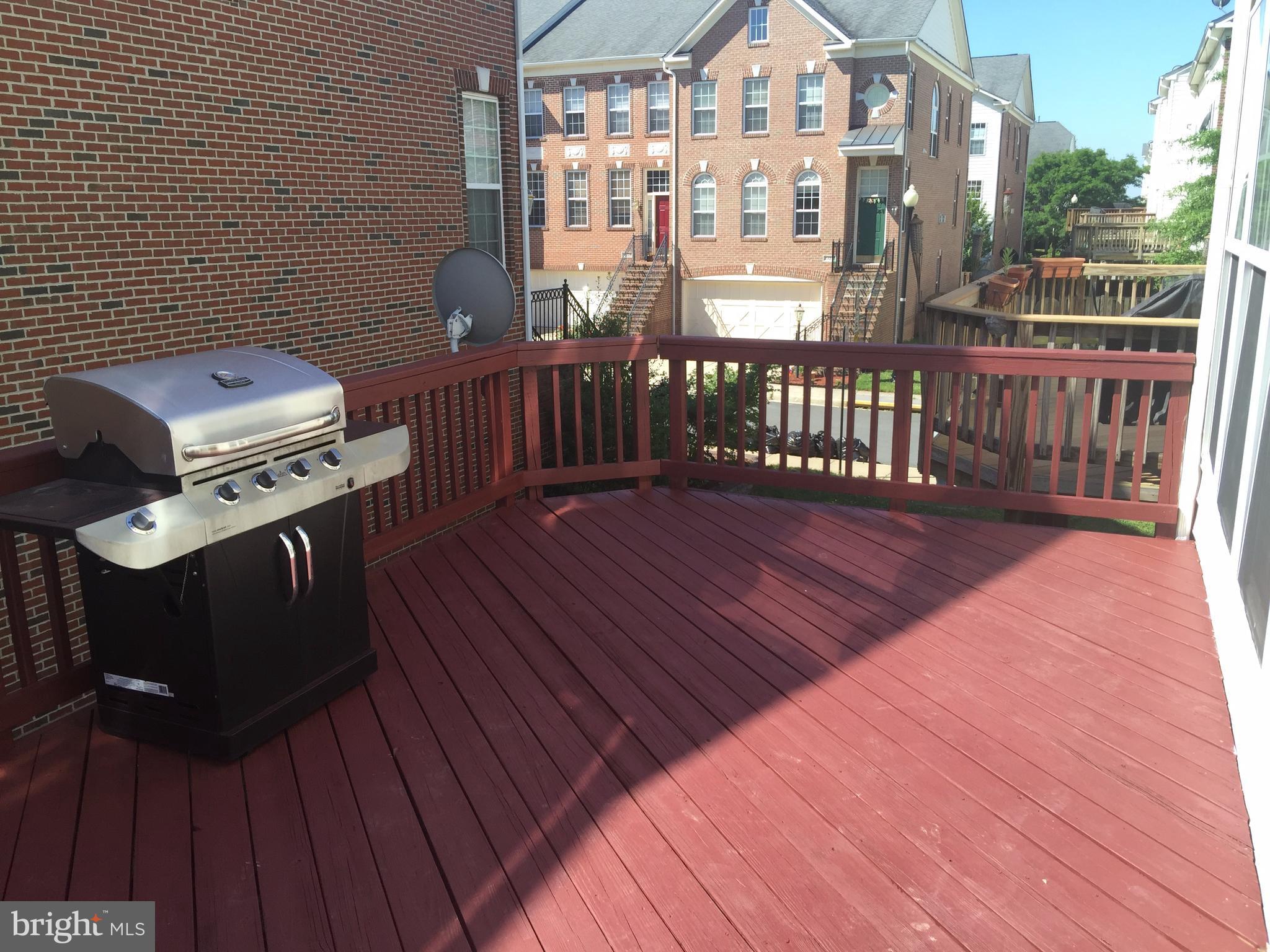 GREAT OAK - Residential Lease