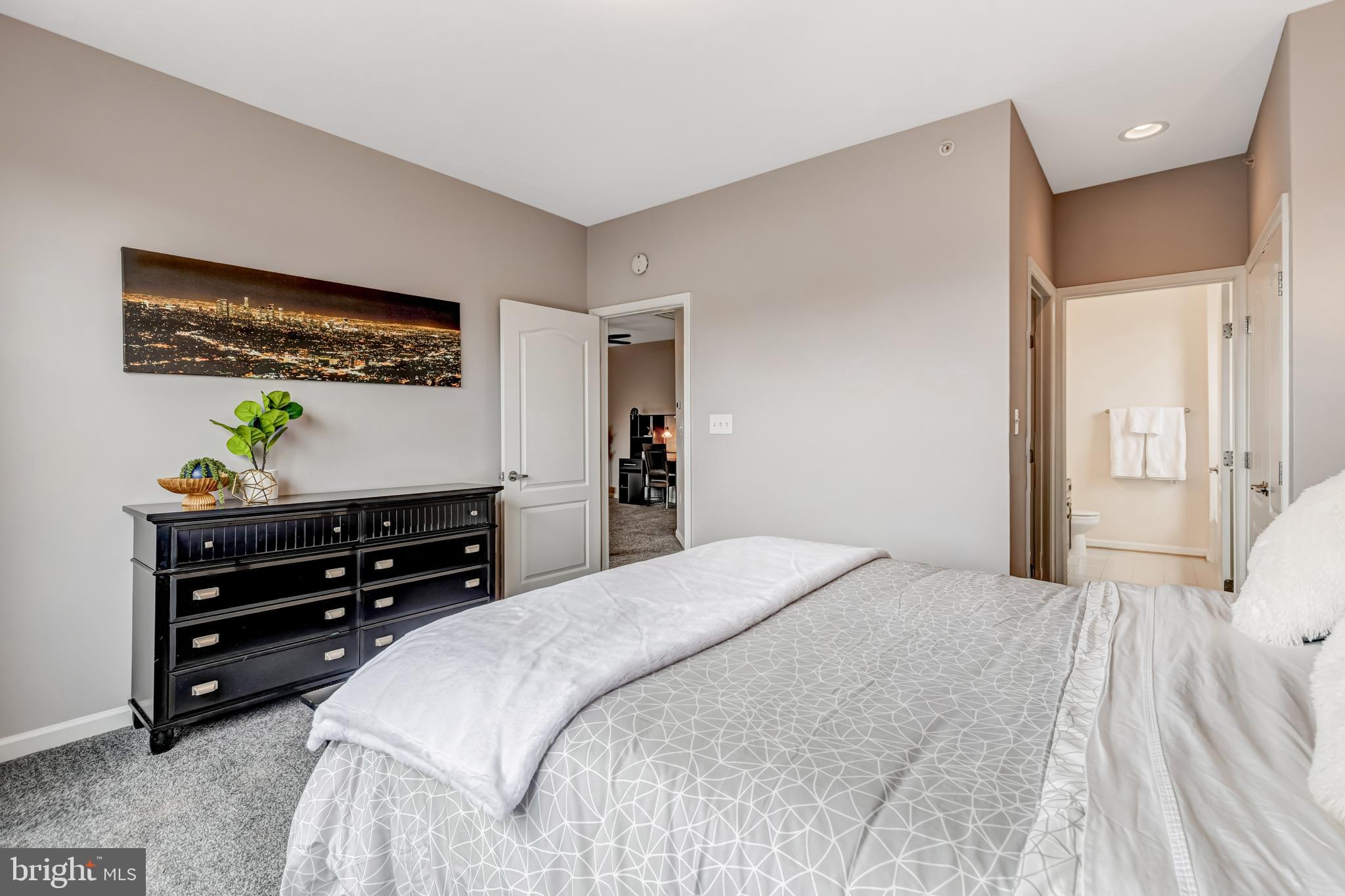 RESIDENCES OF LORTON STATION - Residential