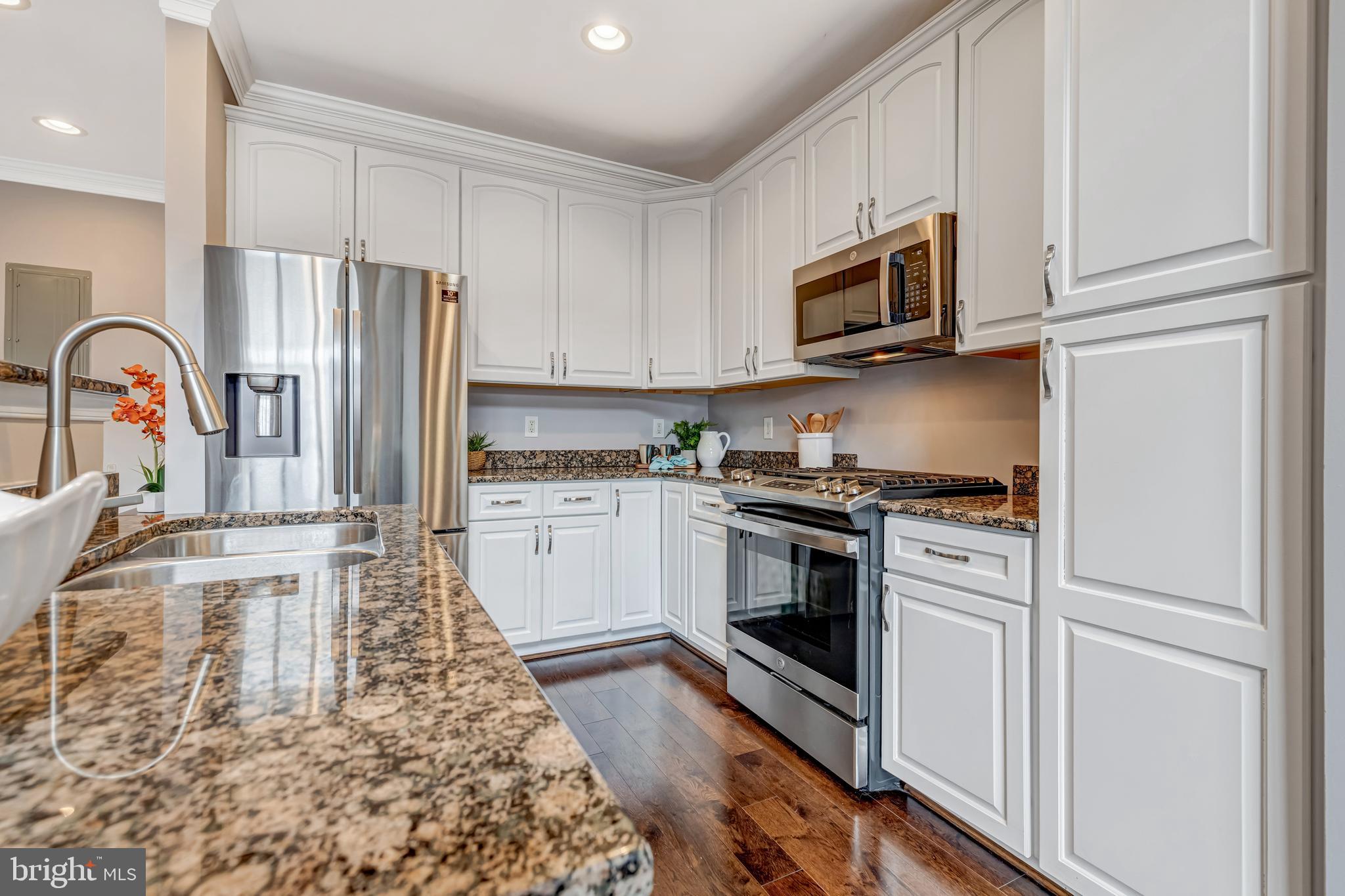 RESIDENCES OF LORTON STATION - Residential