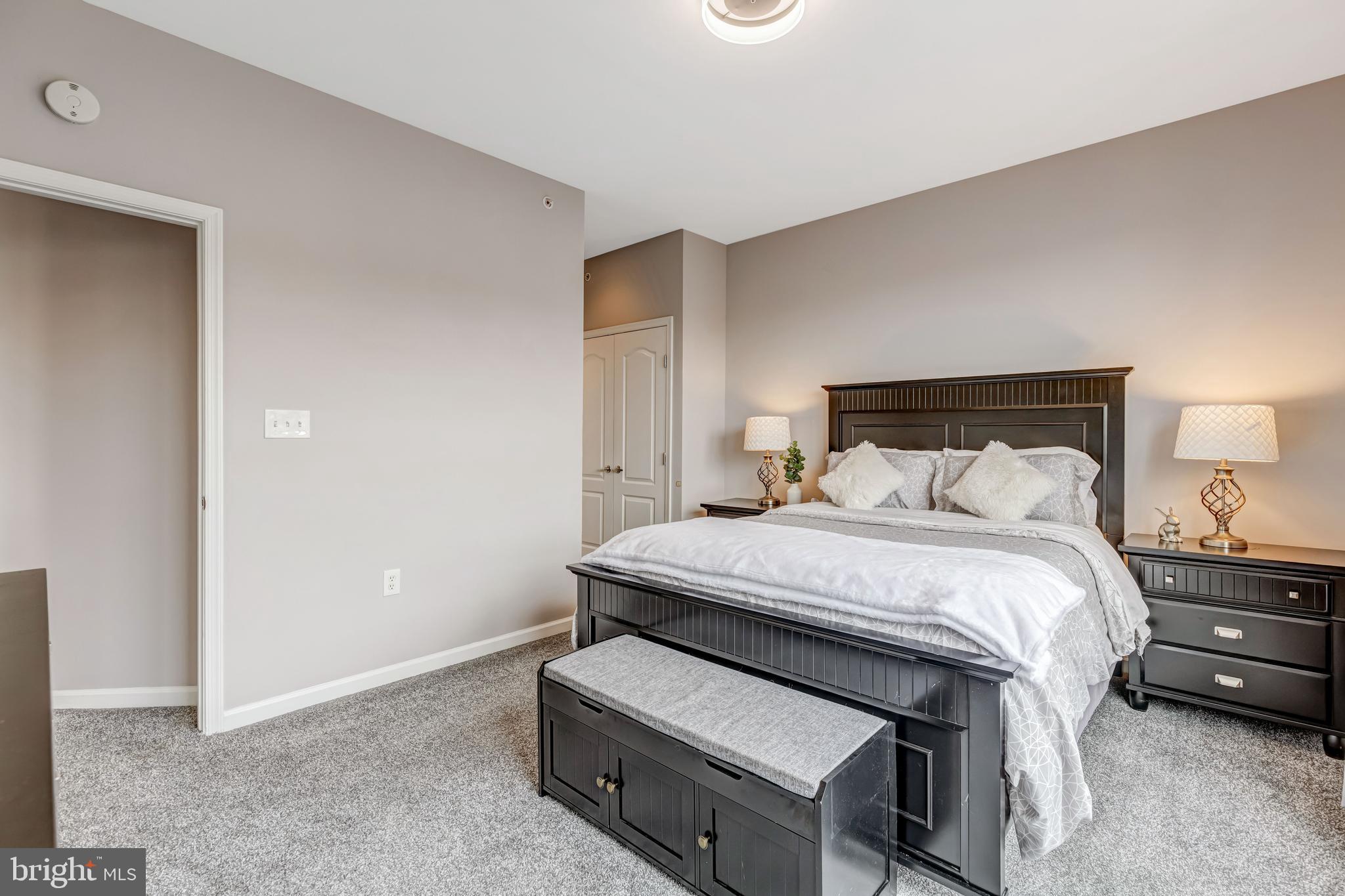 RESIDENCES OF LORTON STATION - Residential