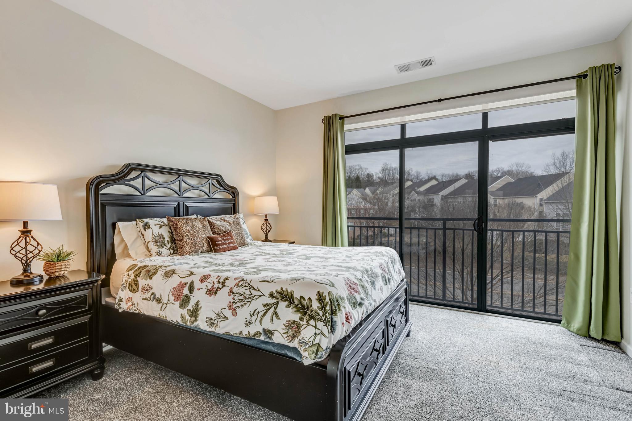 RESIDENCES OF LORTON STATION - Residential