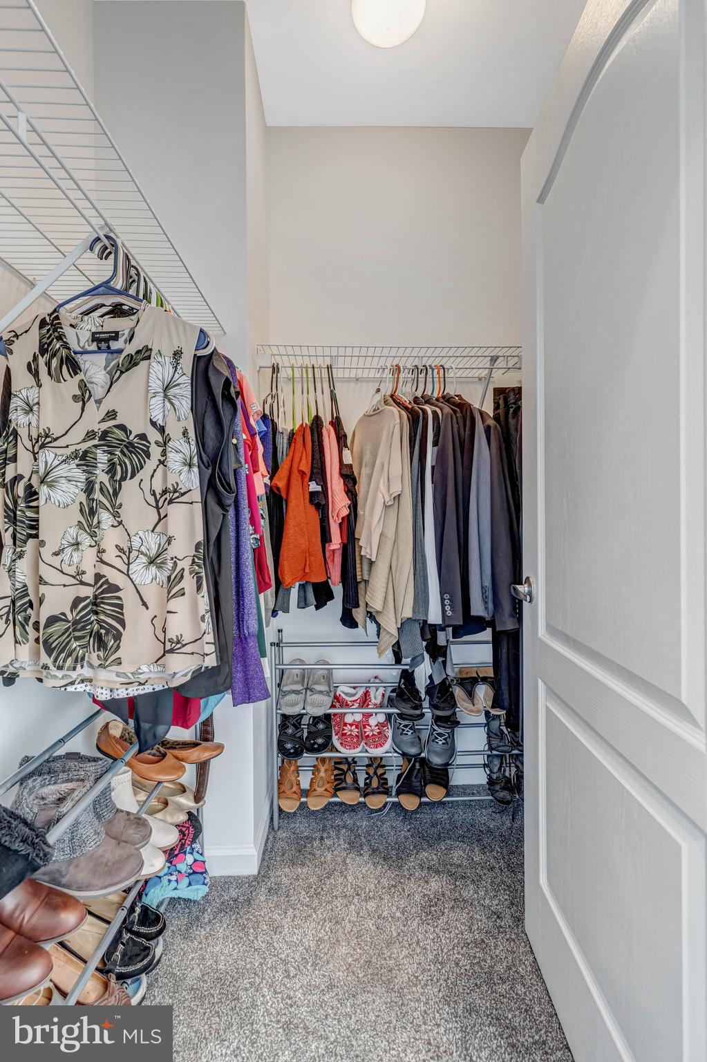 RESIDENCES OF LORTON STATION - Residential