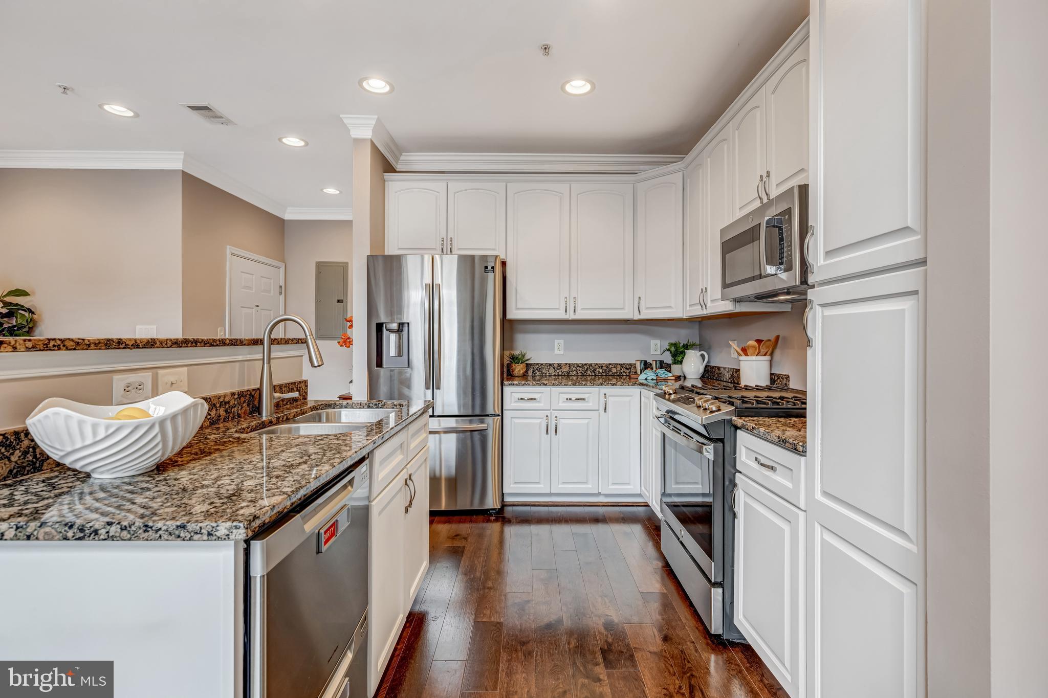 RESIDENCES OF LORTON STATION - Residential