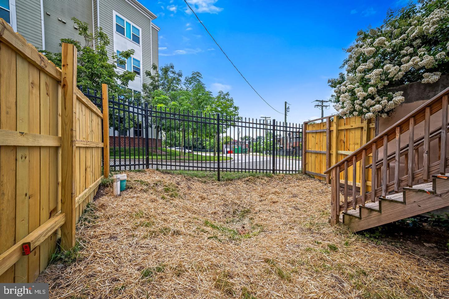 PENN NORTH - Residential Lease
