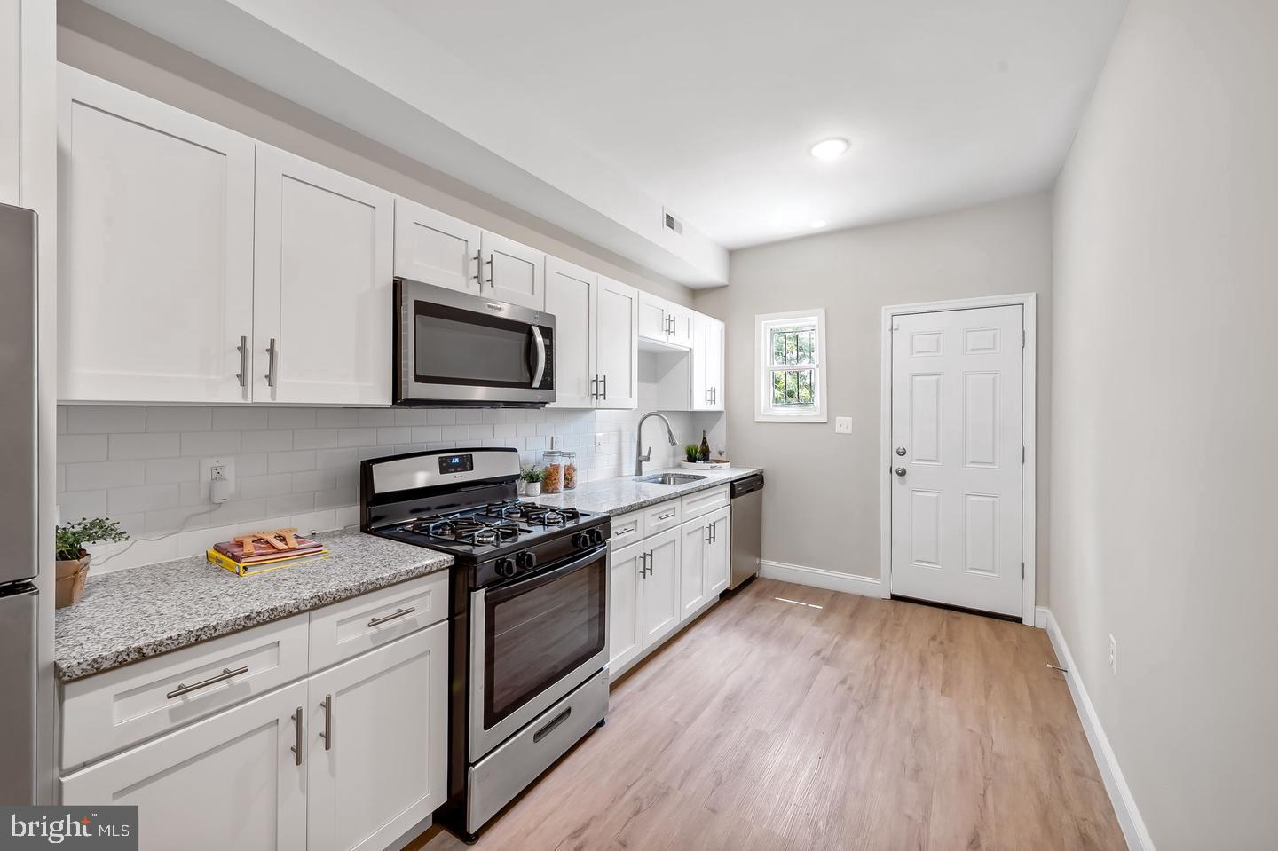 PENN NORTH - Residential Lease