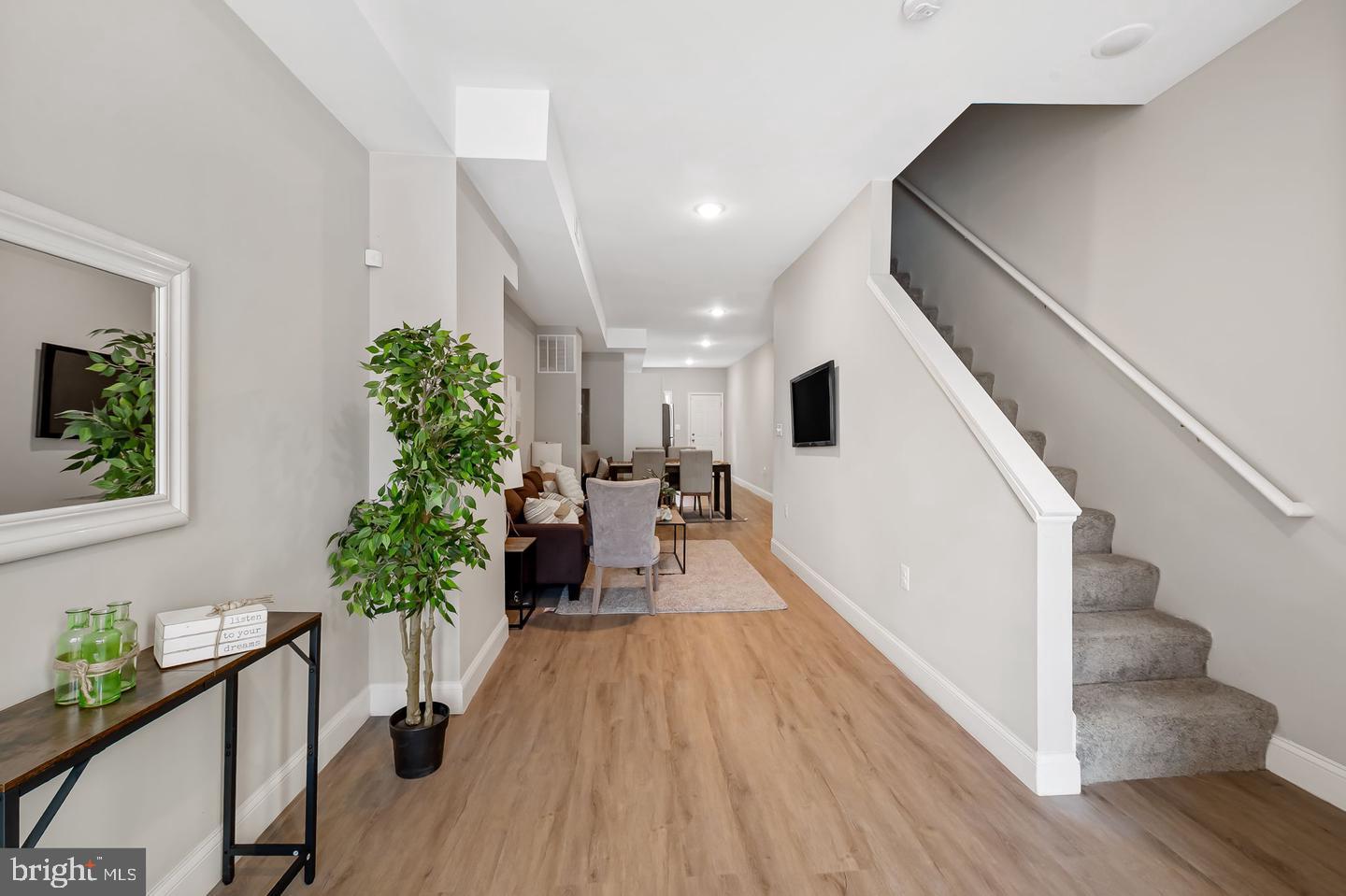 PENN NORTH - Residential Lease