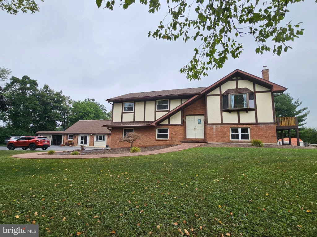 Photo of 36 Hunter Liggett Drive, SHOEMAKERSVILLE, PA 19555 (MLS # PABK2076030)