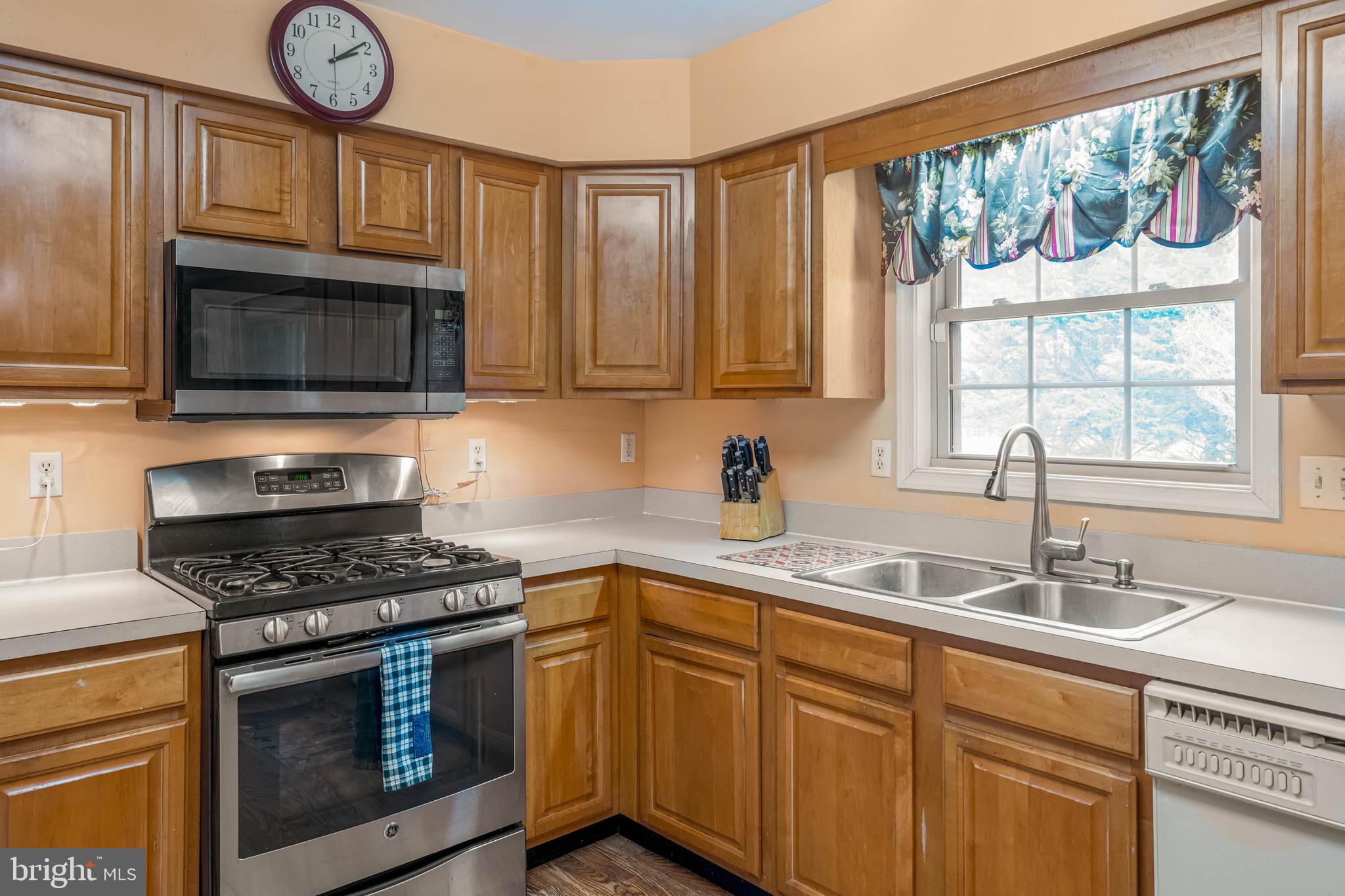 OVERBROOK SHORES - Residential