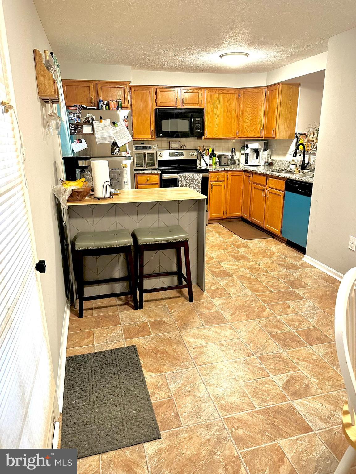 PARKVIEW TRAIL - Residential Lease