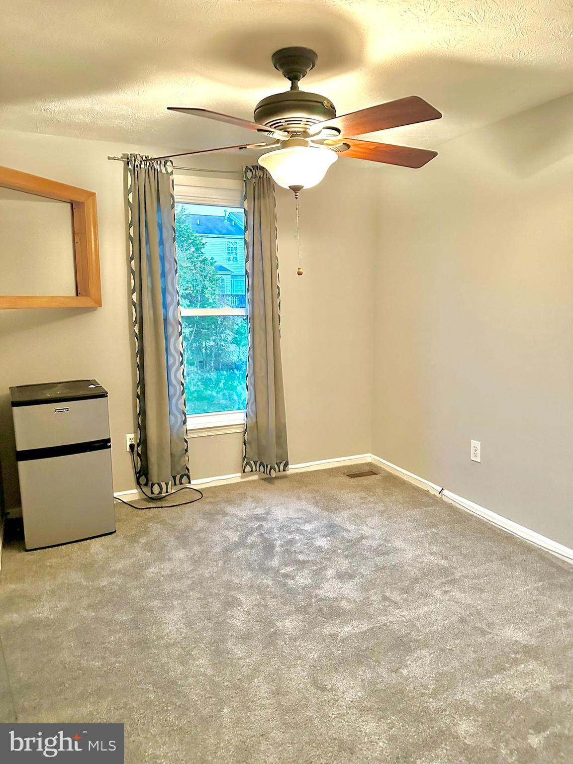 PARKVIEW TRAIL - Residential Lease