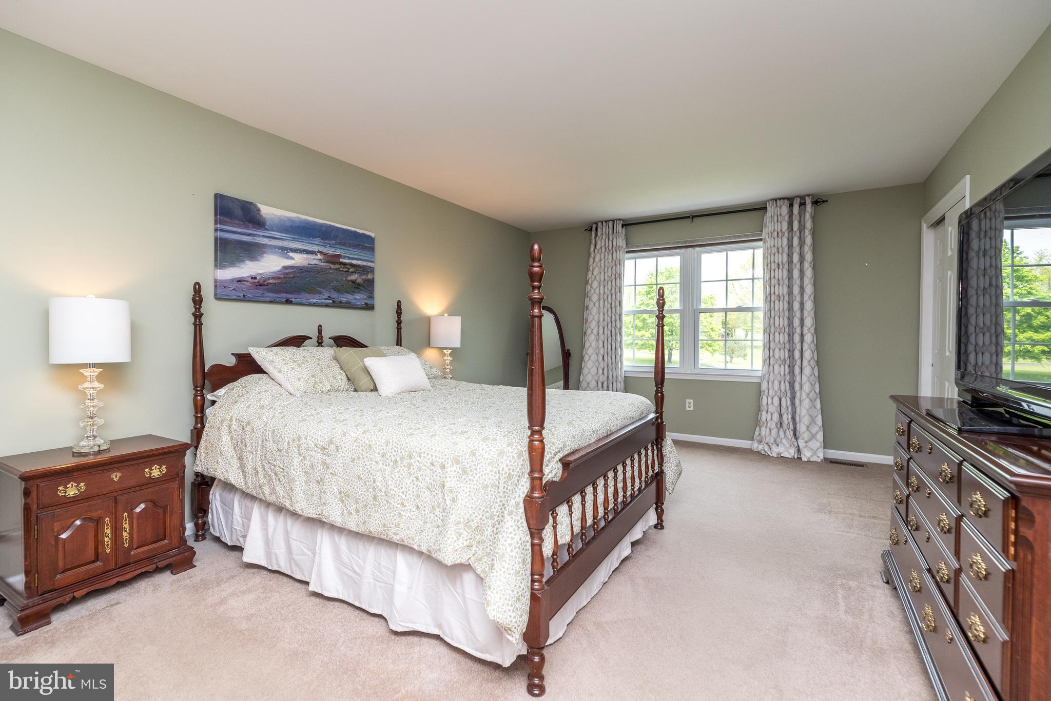 TOWER HILL - Residential