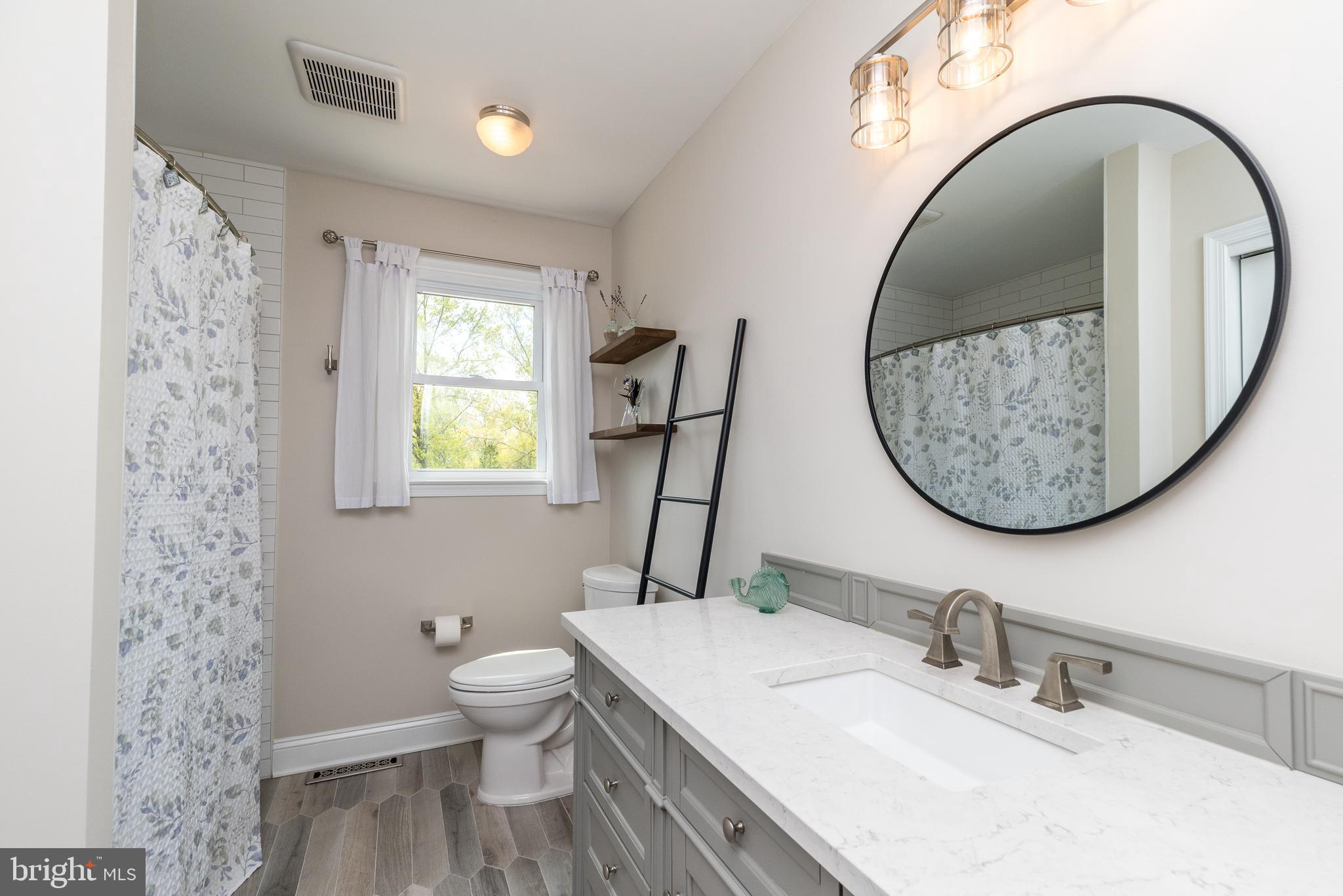 TOWER HILL - Residential