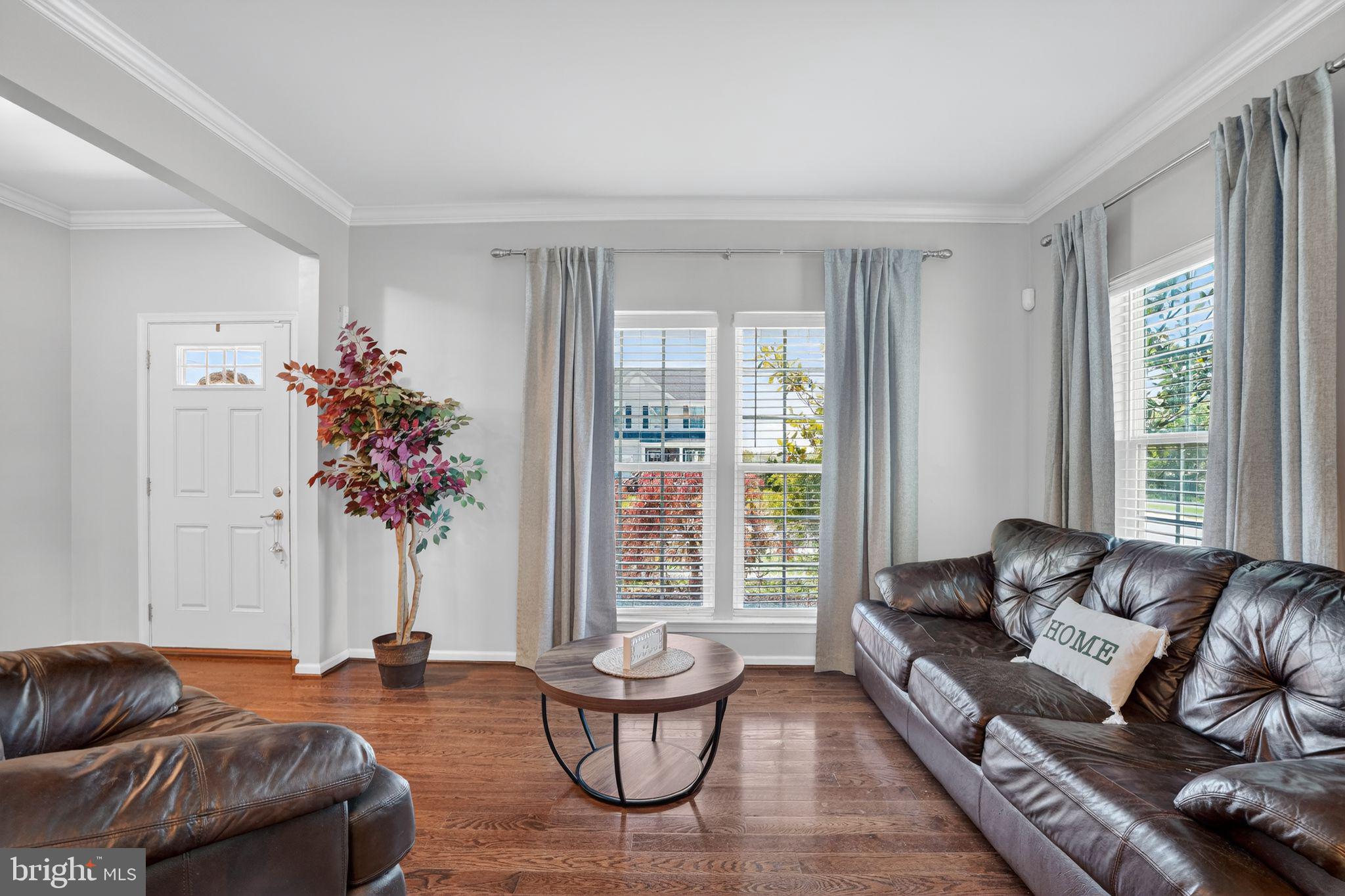 HANOVER WOODS - Residential