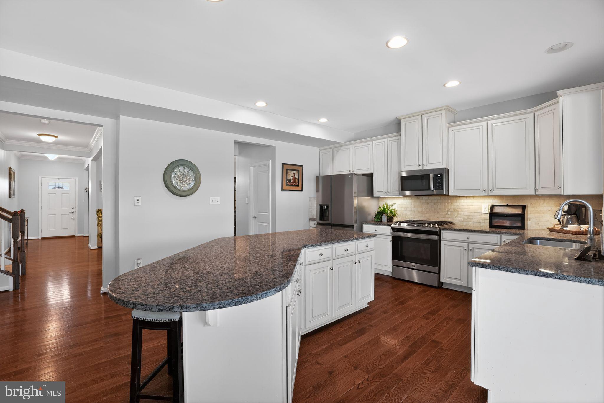 HANOVER WOODS - Residential