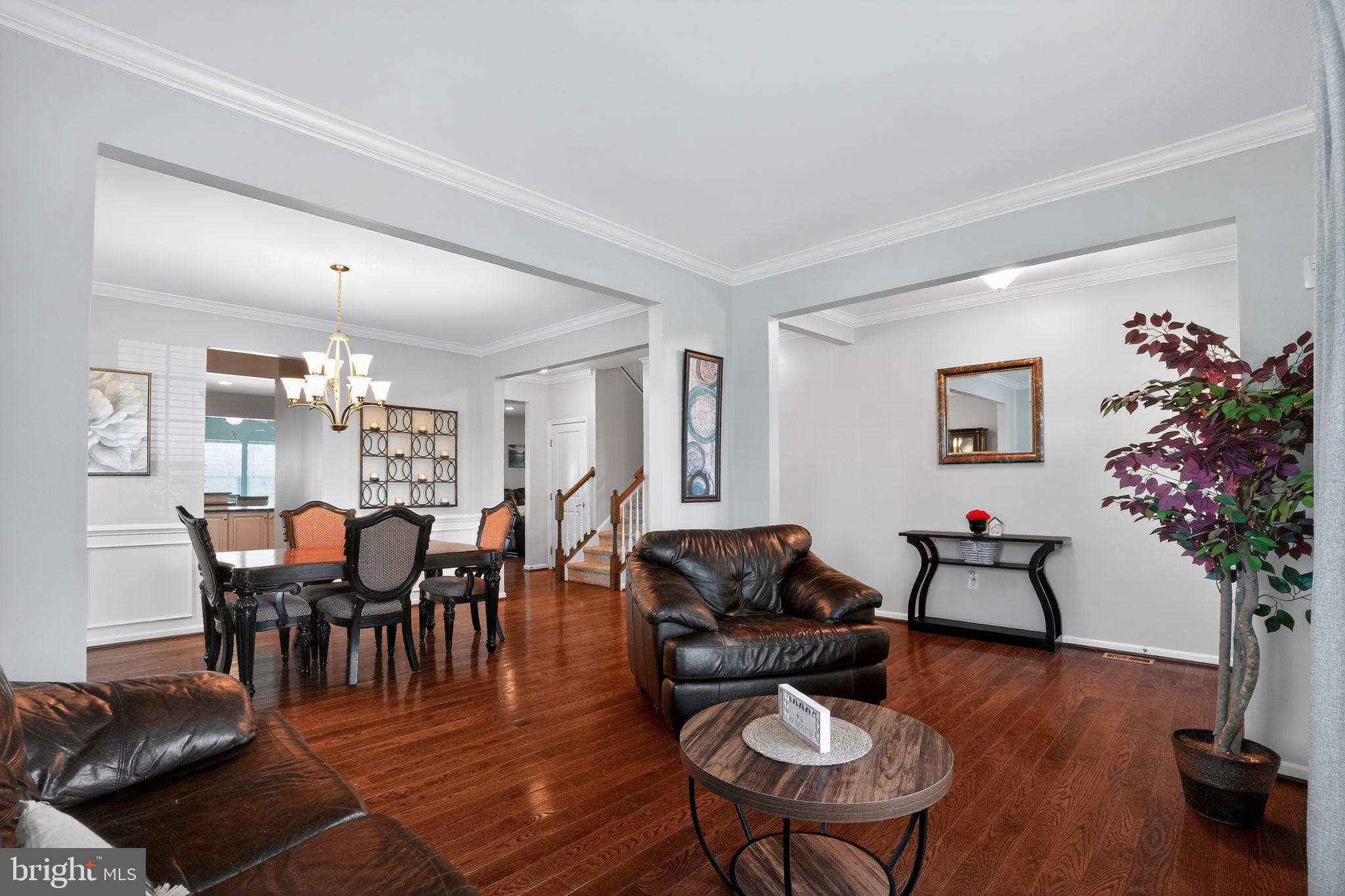 HANOVER WOODS - Residential