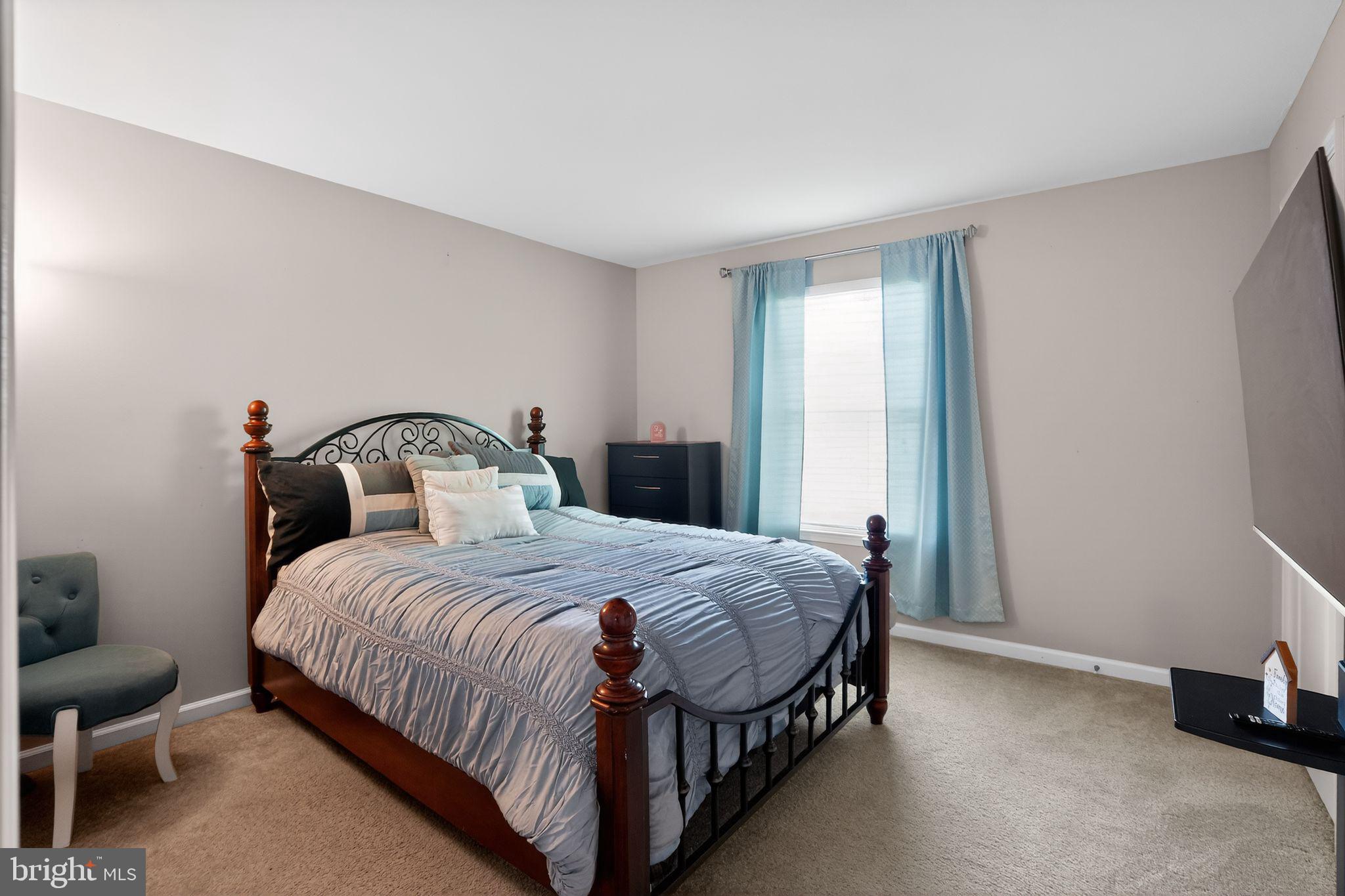 HANOVER WOODS - Residential