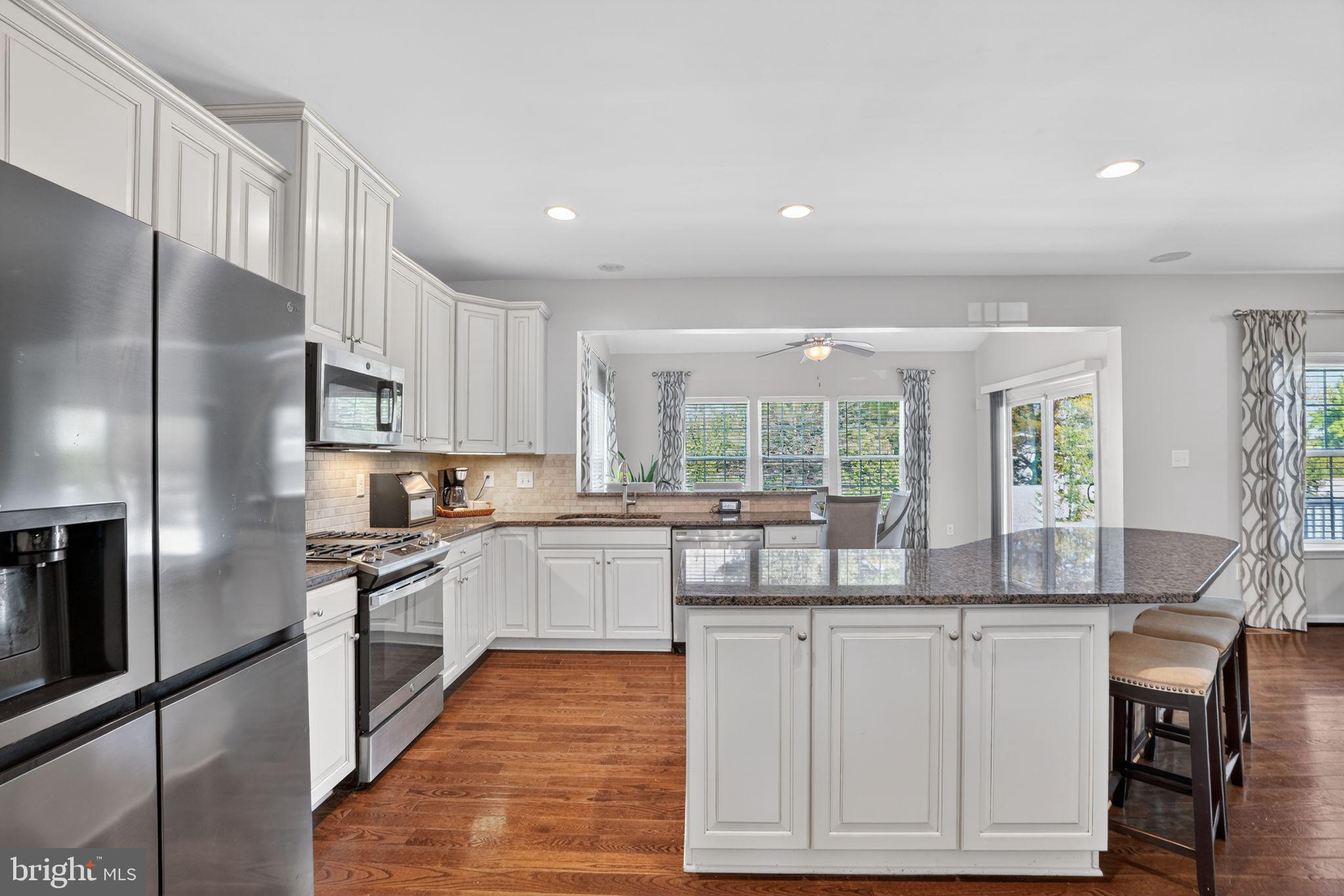 HANOVER WOODS - Residential